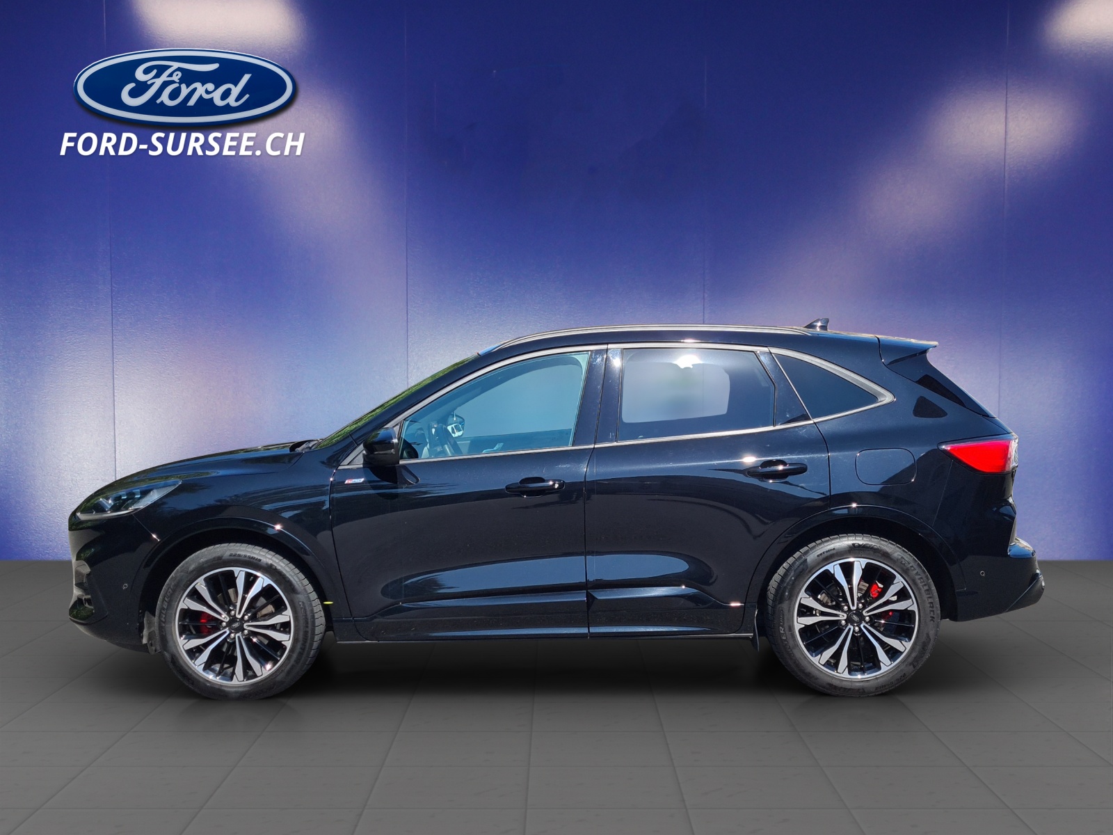 FORD Kuga 2.5i FHEV FULL-HYBRID 183 PS ST-Line X 4x4 AUTOMAT-showroom-element-1