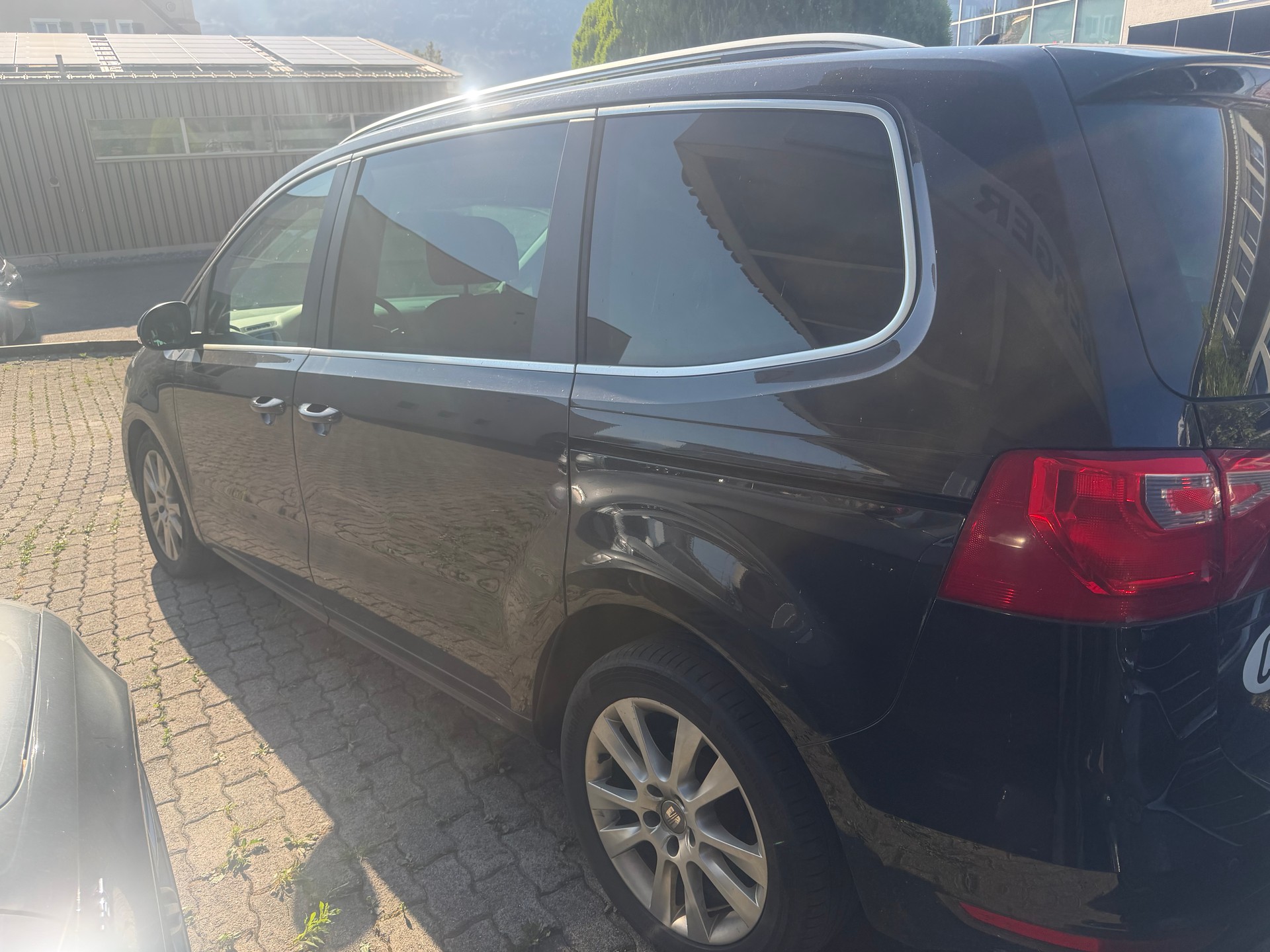 SEAT Alhambra 2.0 TDI 7 Plätze Reference 4x4-image-1