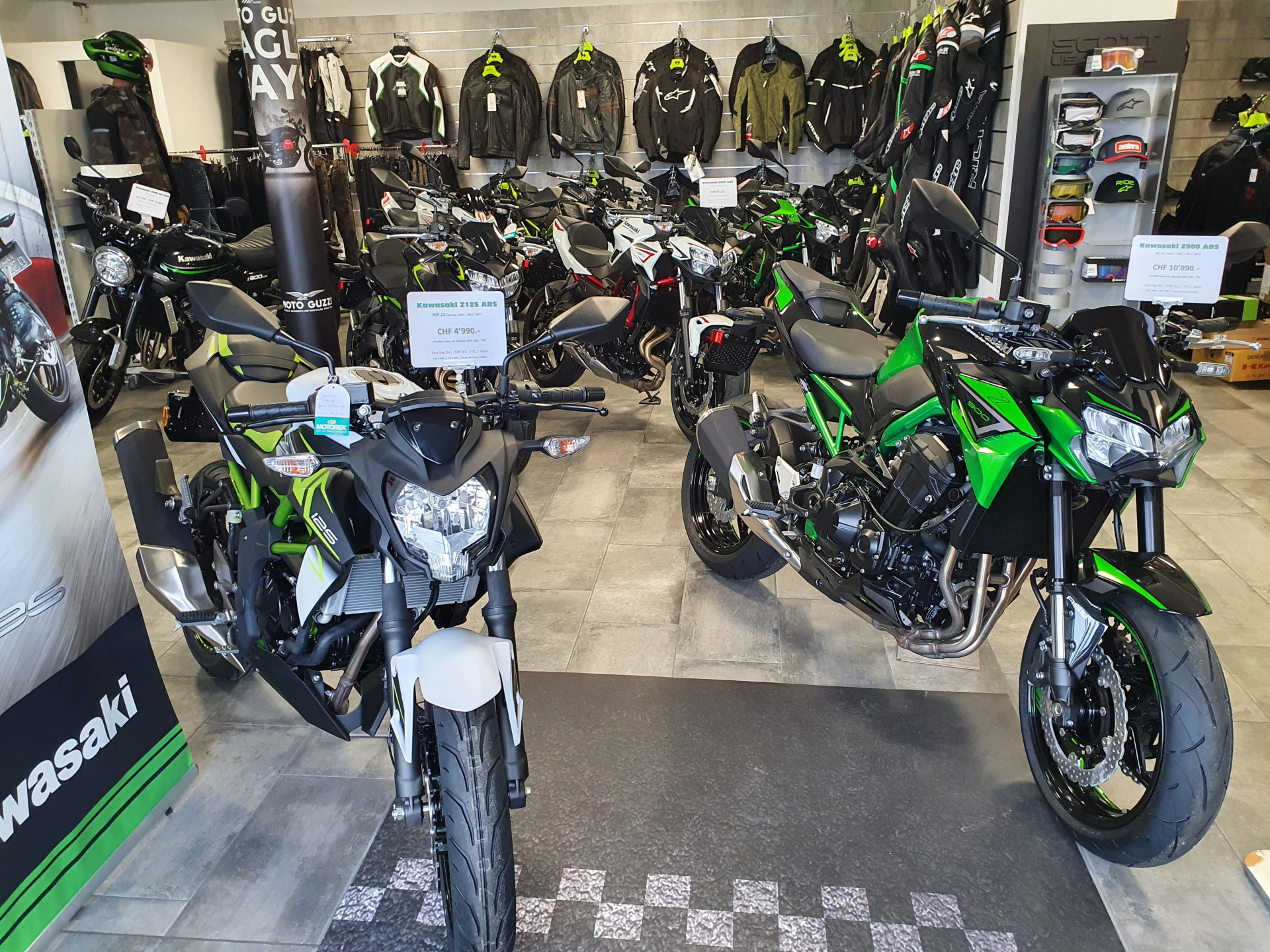 KAWASAKI Z 900 RS Black Ball Edition-showroom-element-3