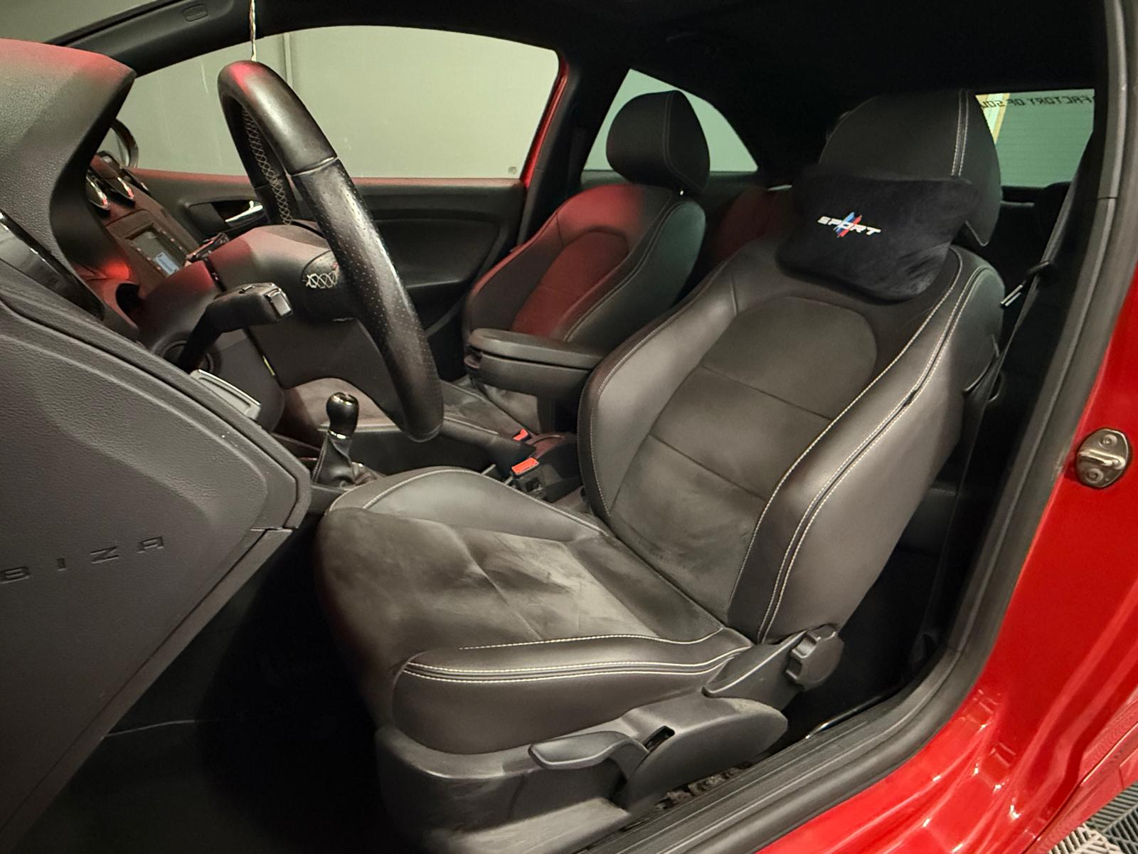 SEAT Ibiza SC 1.8 TSI Cupra *carplay*-image-10