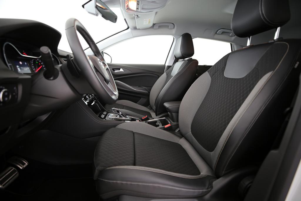OPEL Grandland X 1.6 T PHEV Excellence-showroom-element-3