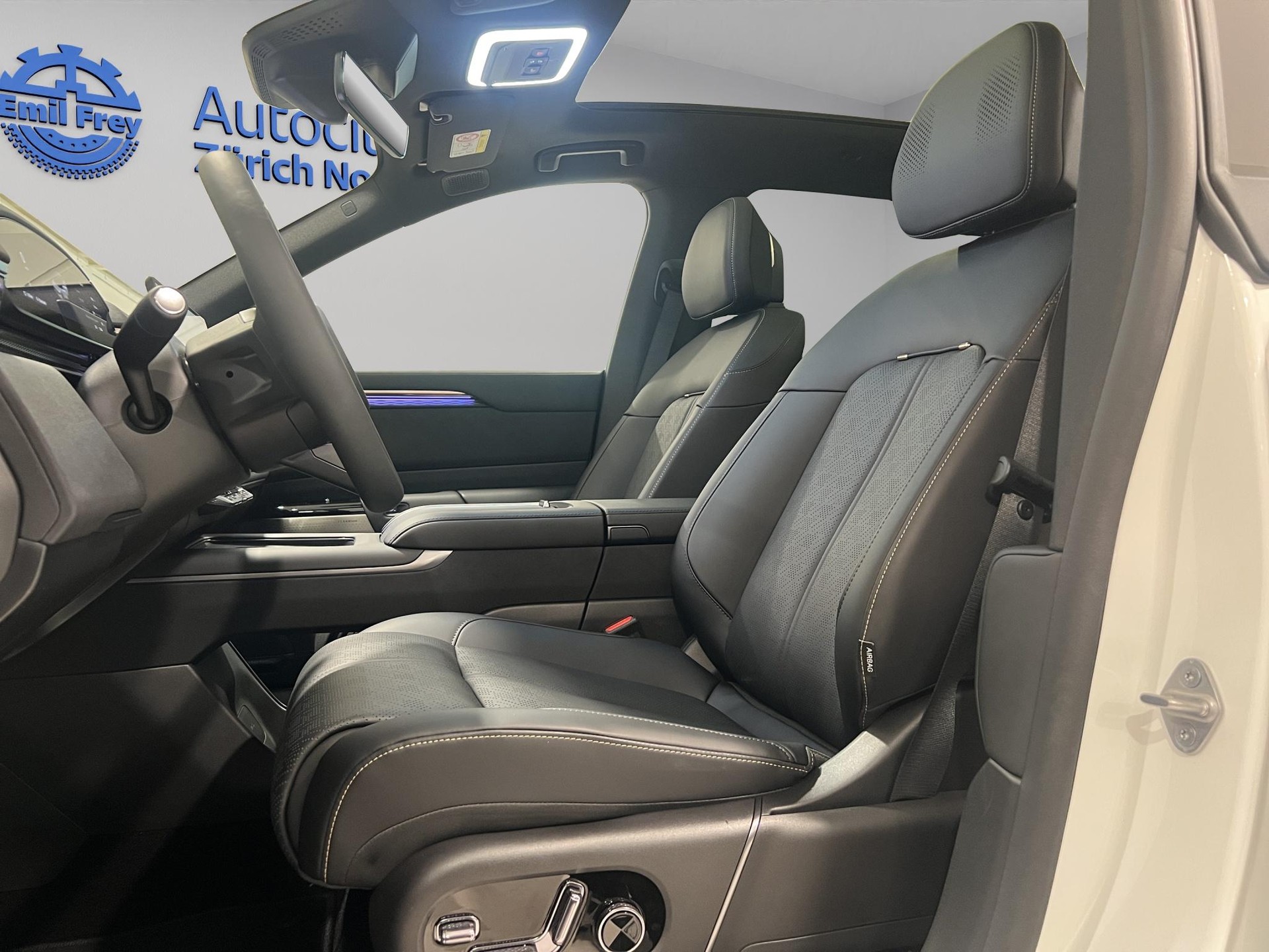 ZEEKR 7X Privilege AWD-image-9