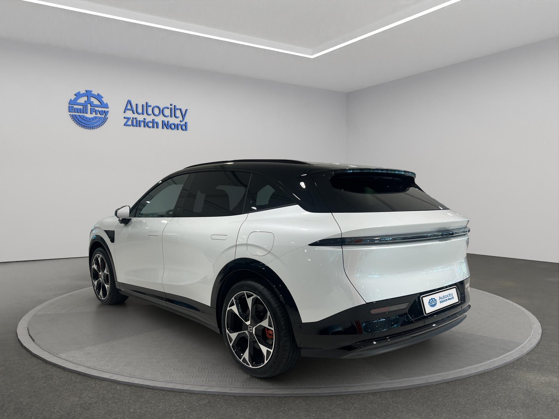 ZEEKR 7X Privilege AWD-showroom-element-2