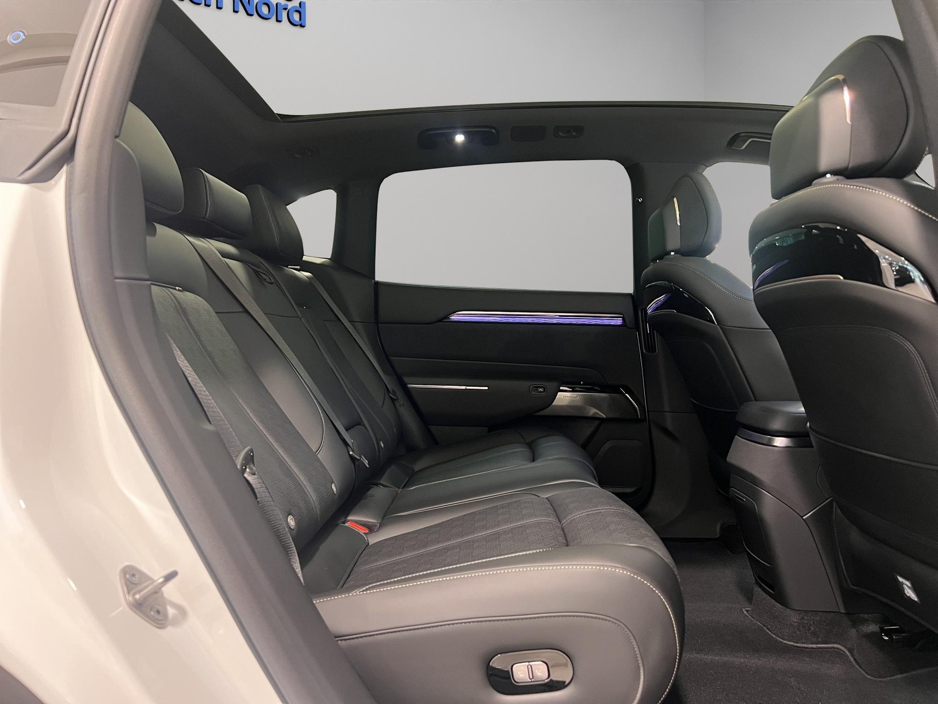 ZEEKR 7X Privilege AWD-image-8