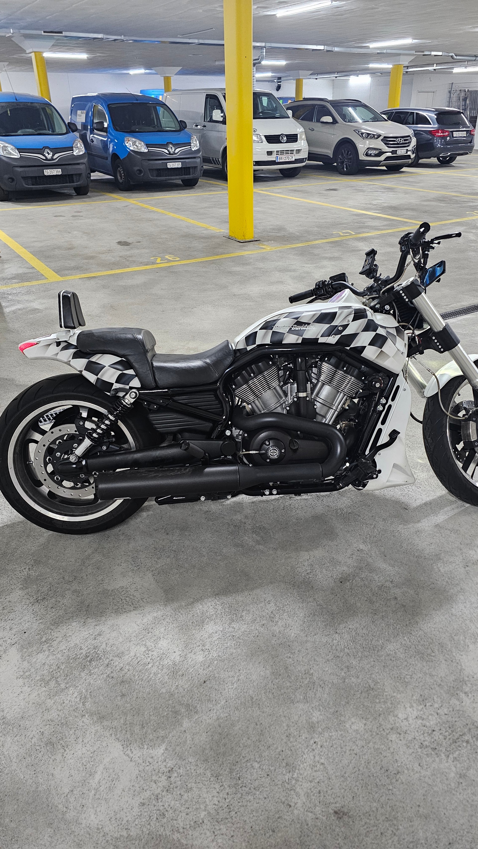 HARLEY-DAVIDSON VRSCF V-Rod Muscle ABS-image-0