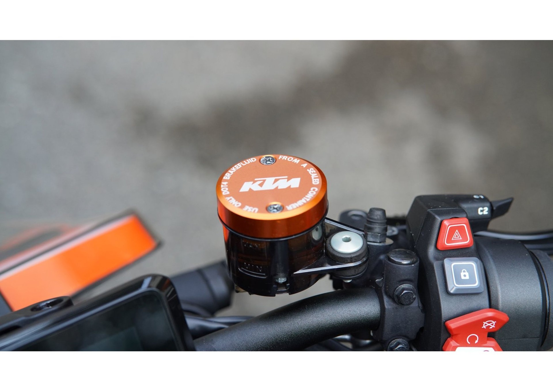 KTM 1290 Super Duke R-image-2