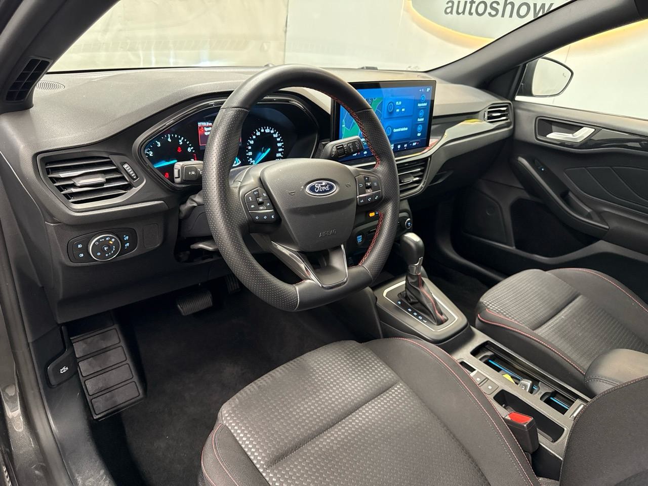 FORD Focus 1.0 MHEV ST-Line Automat-showroom-element-2