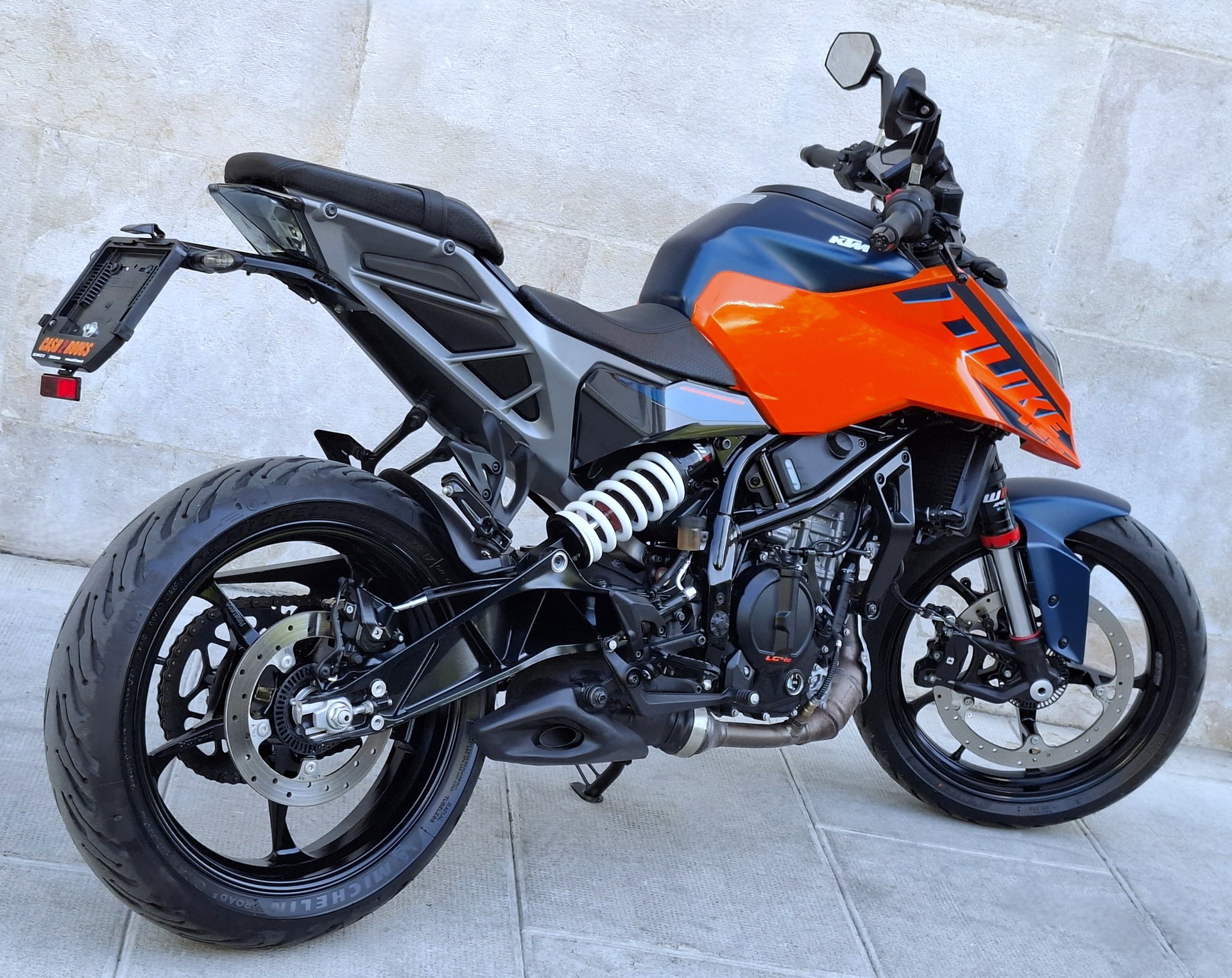 KTM 125 Duke-image-4