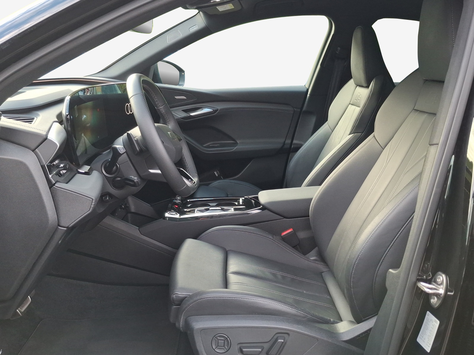 AUDI Q6 Sportback e-tron quattro-image-7