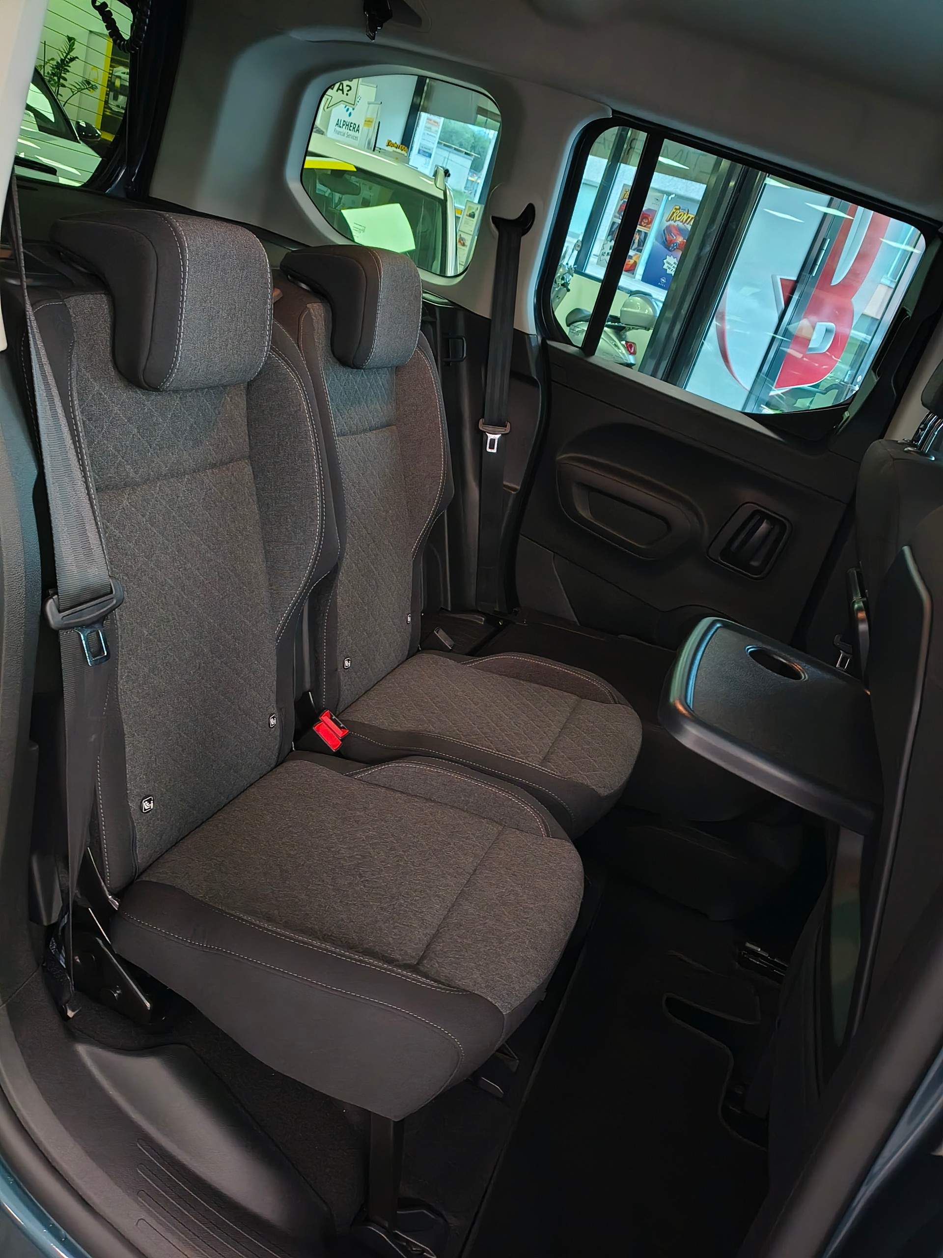 OPEL Combo 1.5 VIVA Automat-image-9
