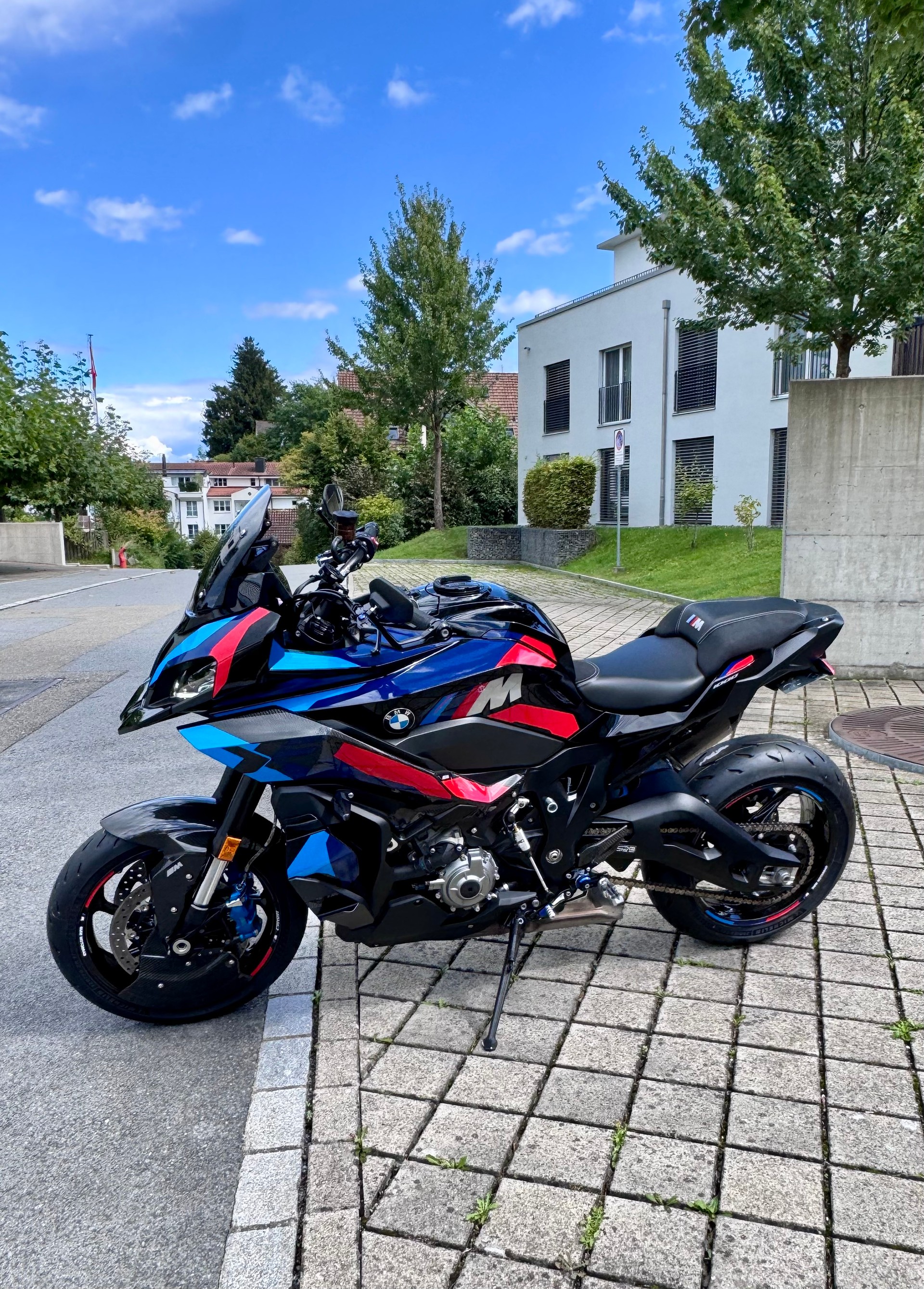 BMW M 1000 XR-image-0