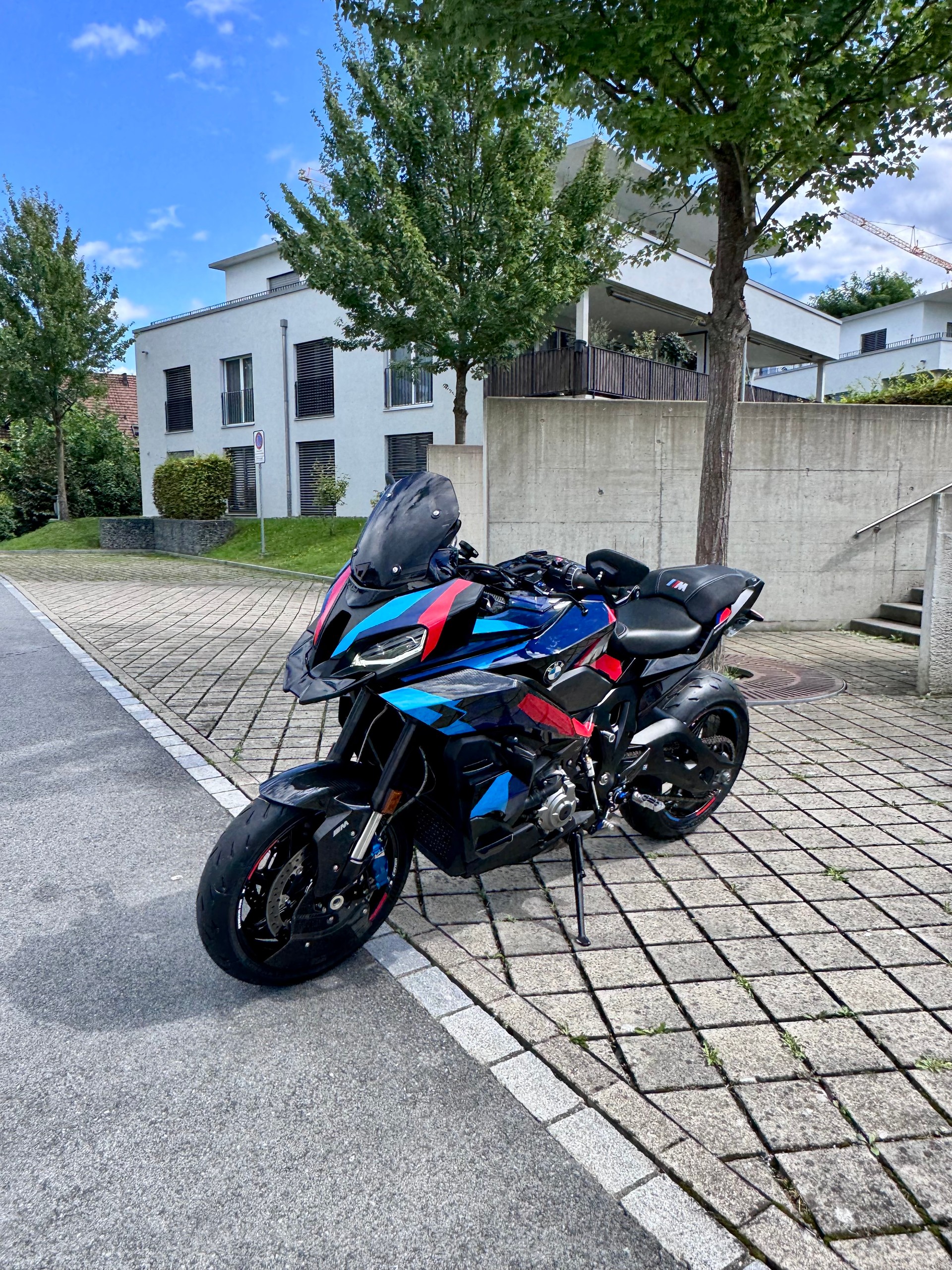 BMW M 1000 XR-image-2