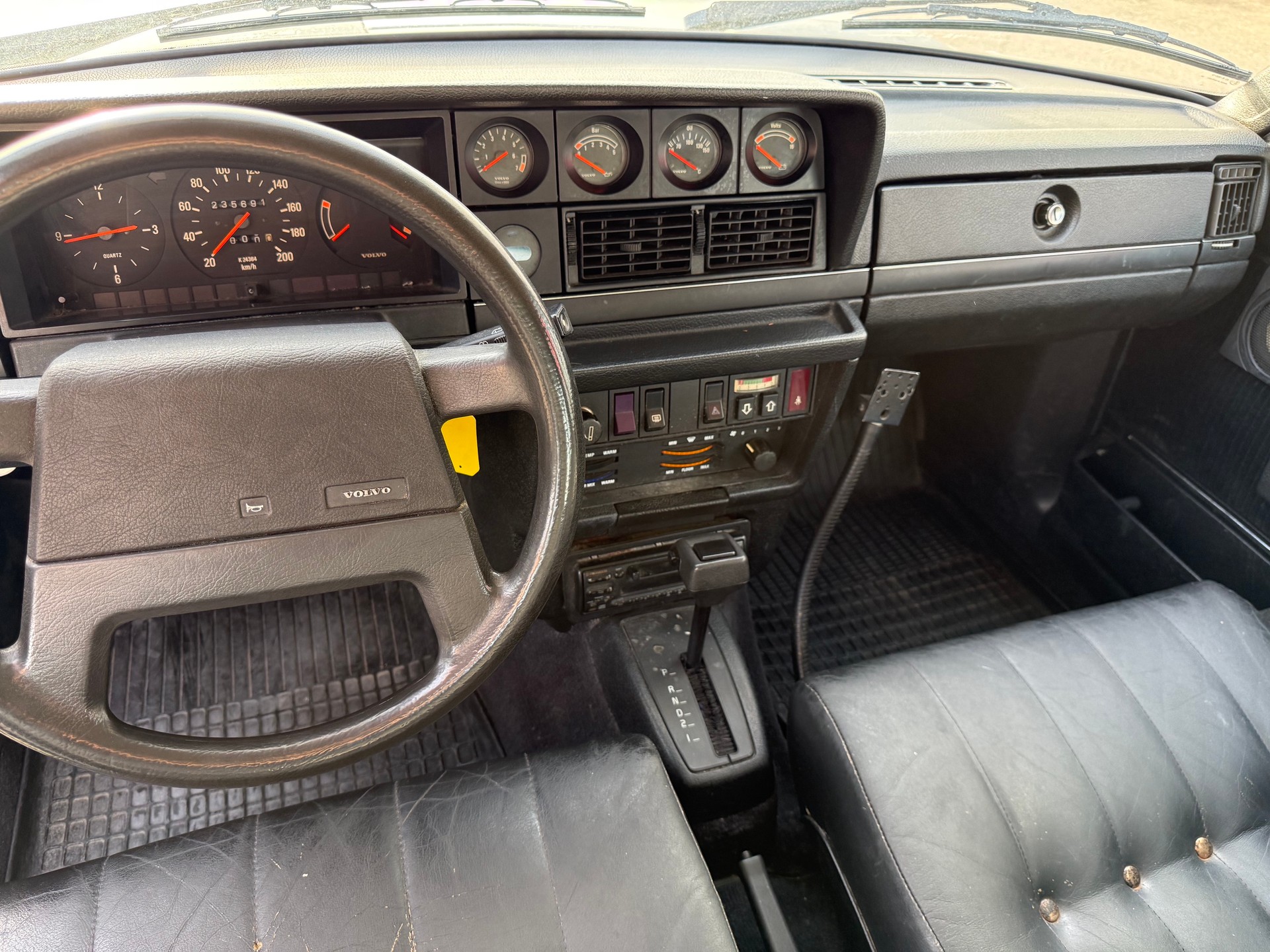 VOLVO Classic-image-9