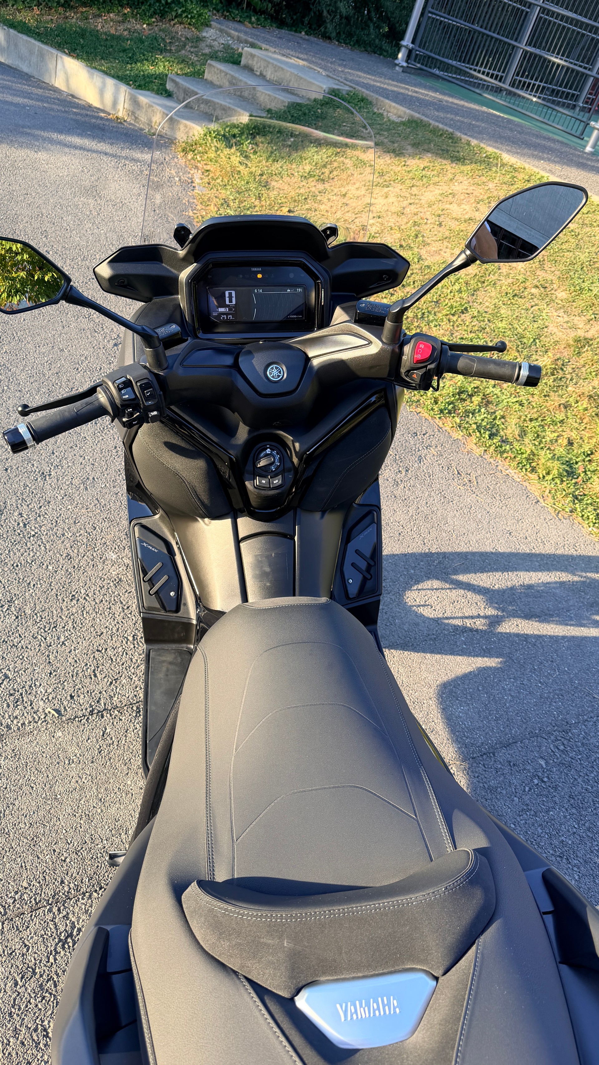 YAMAHA X-Max 300 Tech MAX+-image-7