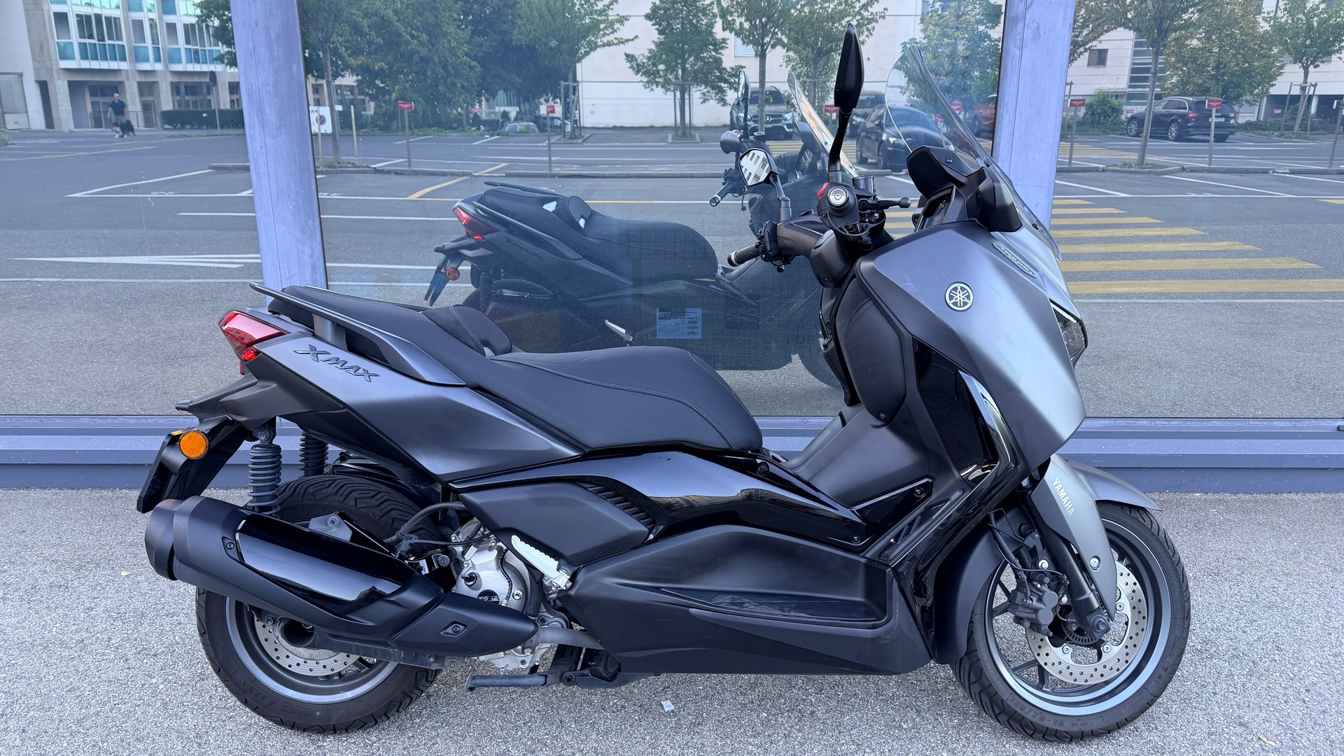 YAMAHA X-Max 300 Tech MAX+-image-8