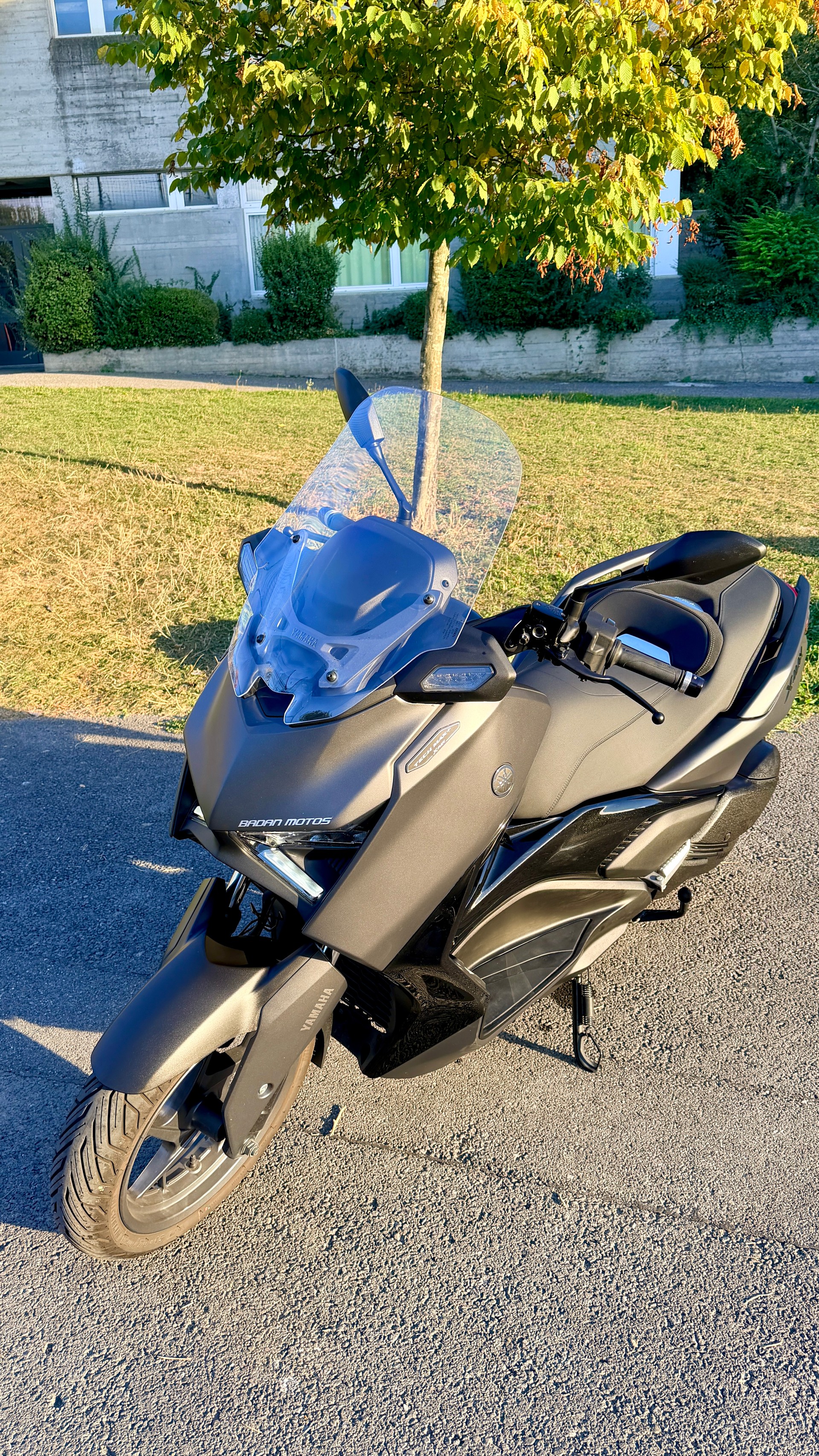 YAMAHA X-Max 300 Tech MAX+-image-0