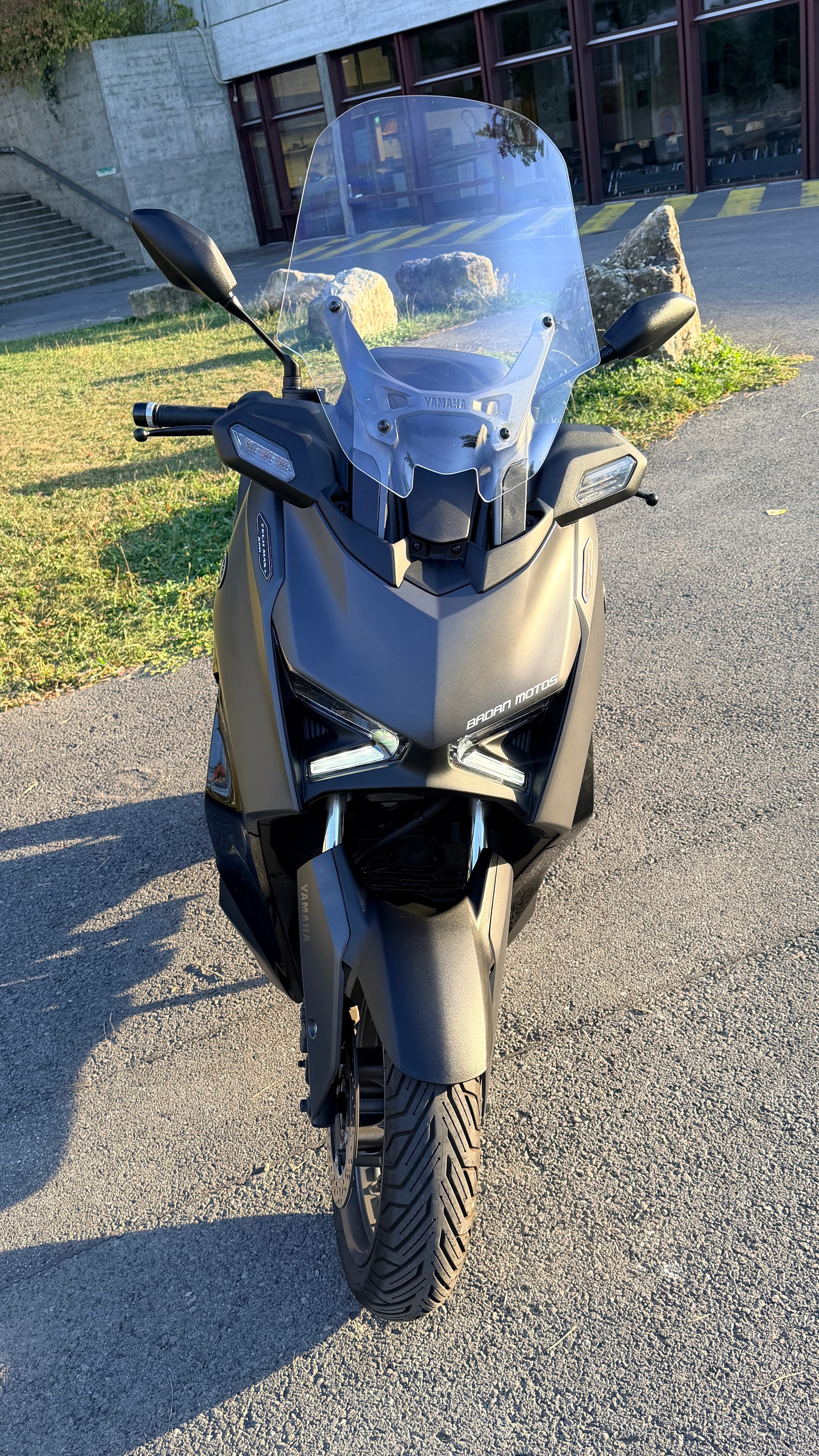 YAMAHA X-Max 300 Tech MAX+-image-4
