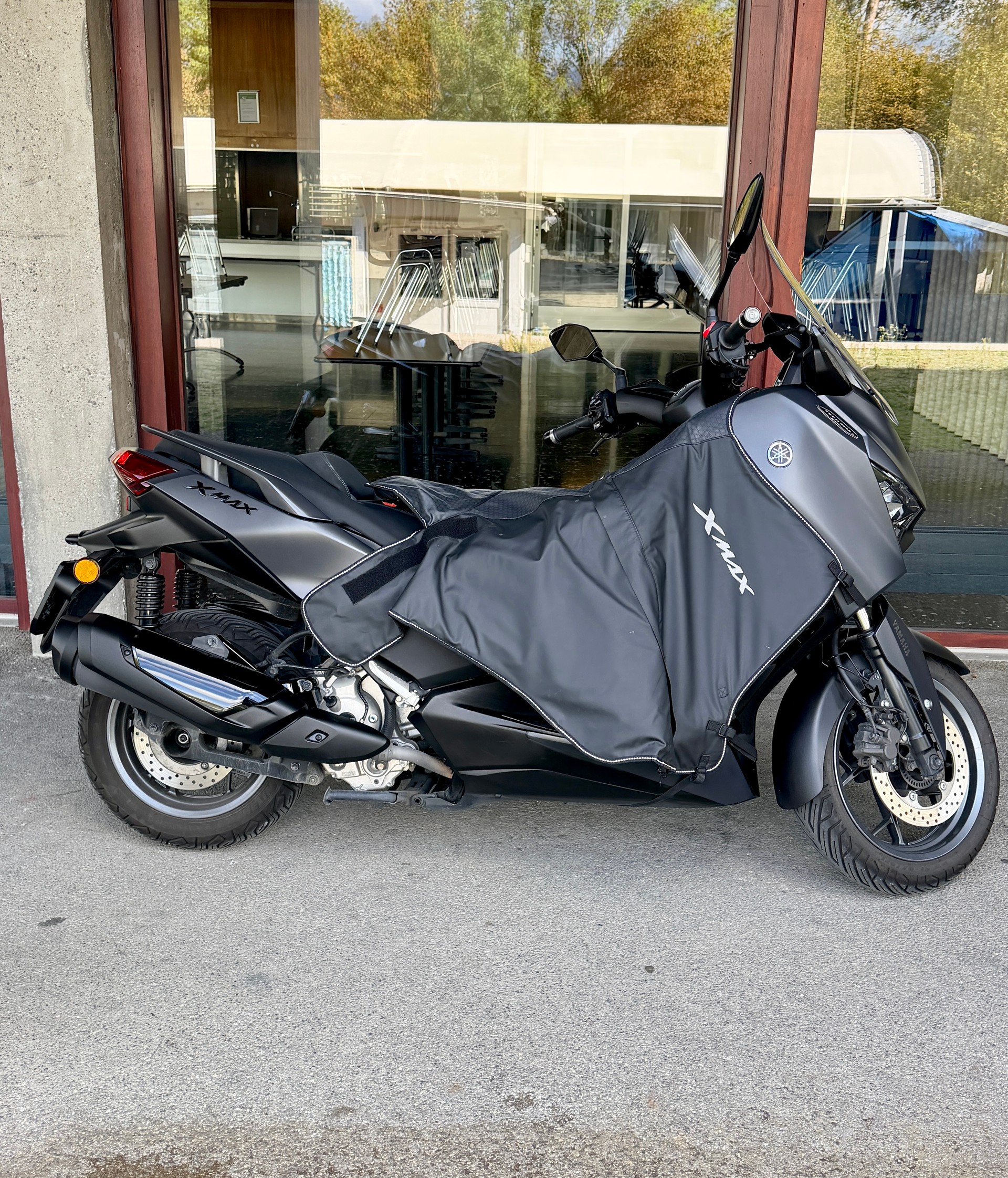 YAMAHA X-Max 300 Tech MAX+-image-3