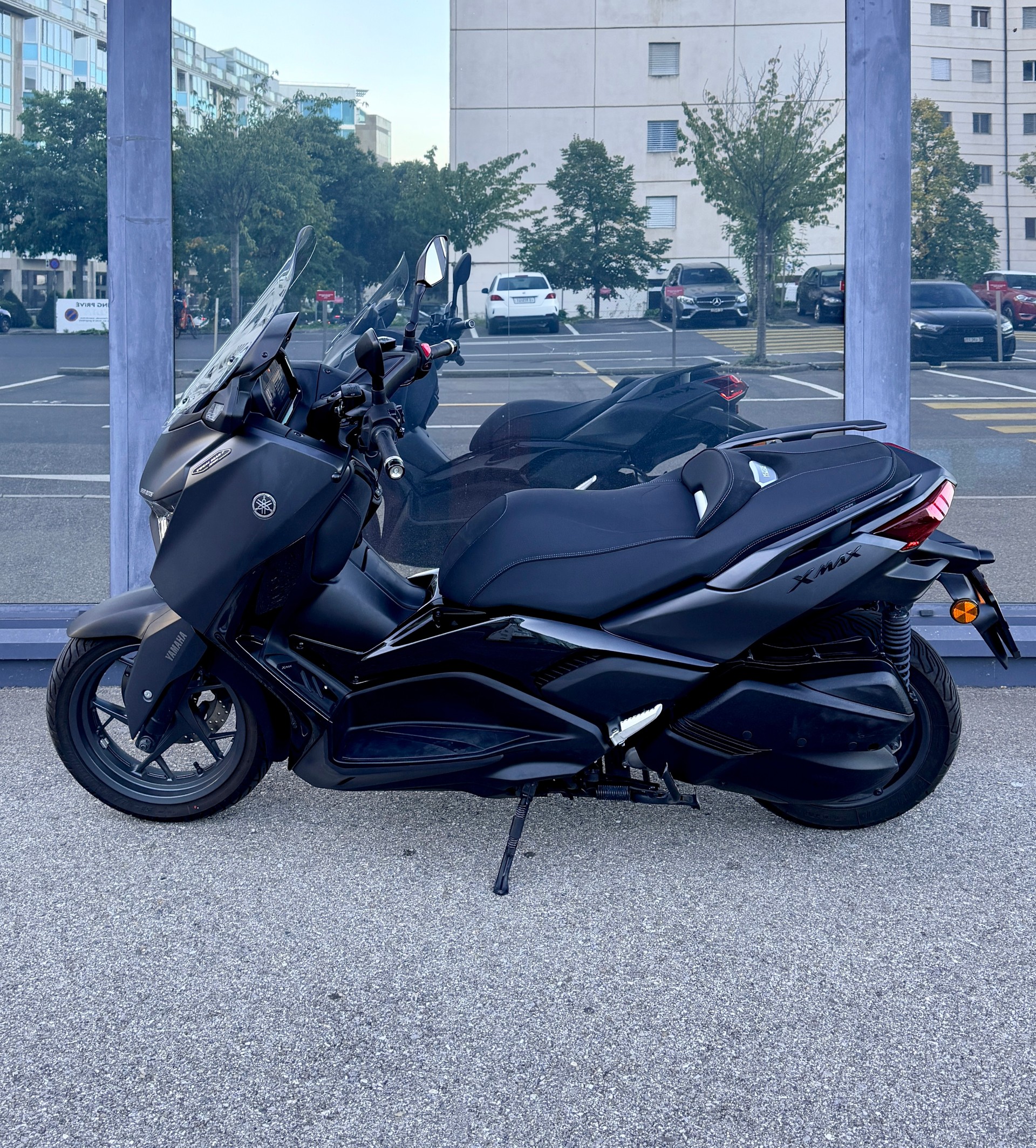 YAMAHA X-Max 300 Tech MAX+-image-9