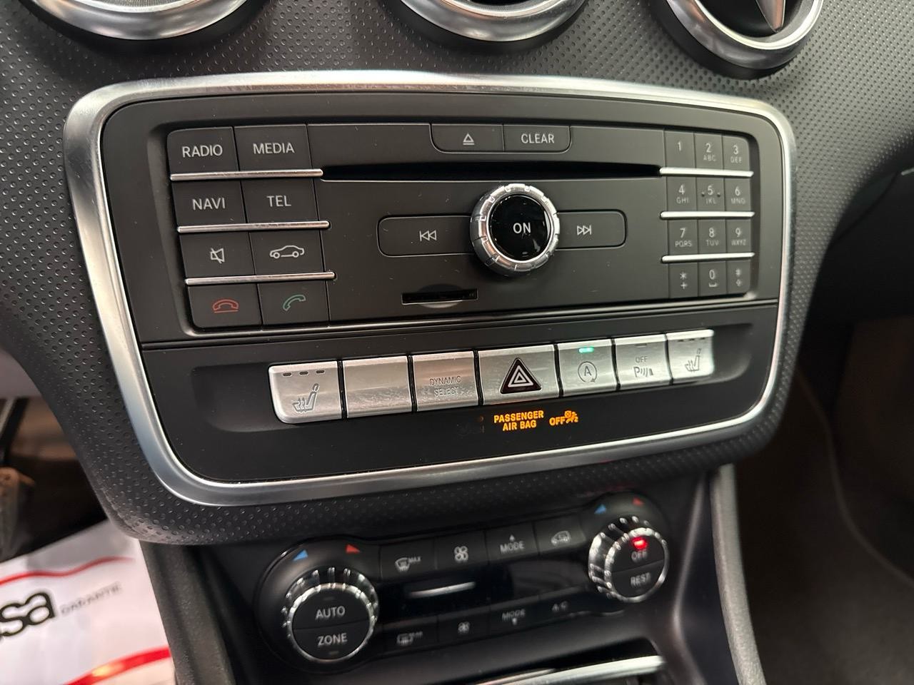 MERCEDES-BENZ A 200 7G-DCT-image-5