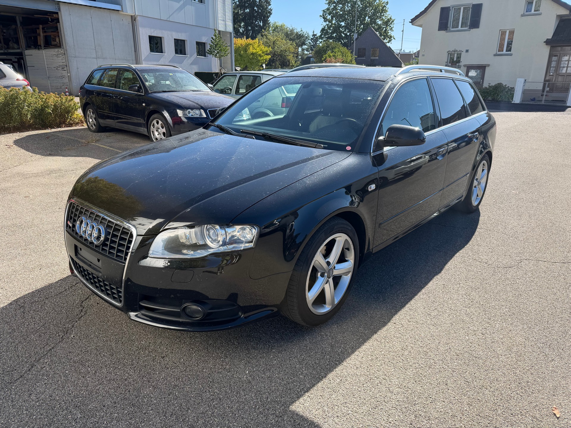AUDI A4 Avant 2.0 TDI-showroom-element-1