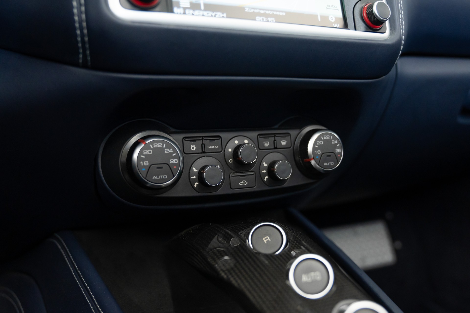 FERRARI California 3.9 V8 T-image-21