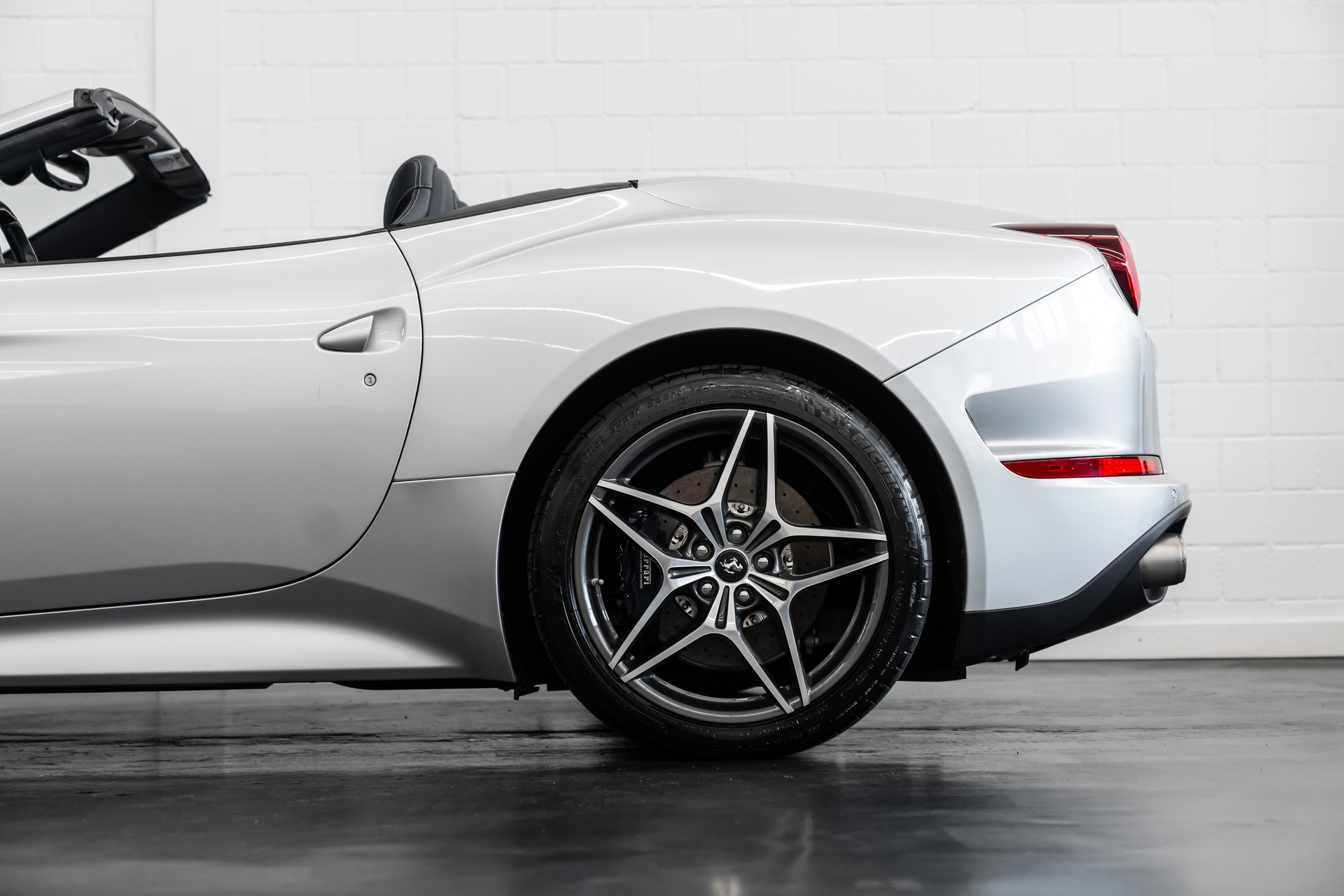 FERRARI California 3.9 V8 T-image-9