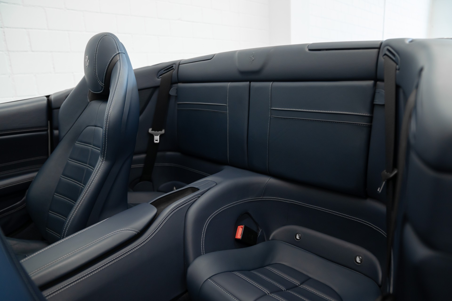 FERRARI California 3.9 V8 T-image-17
