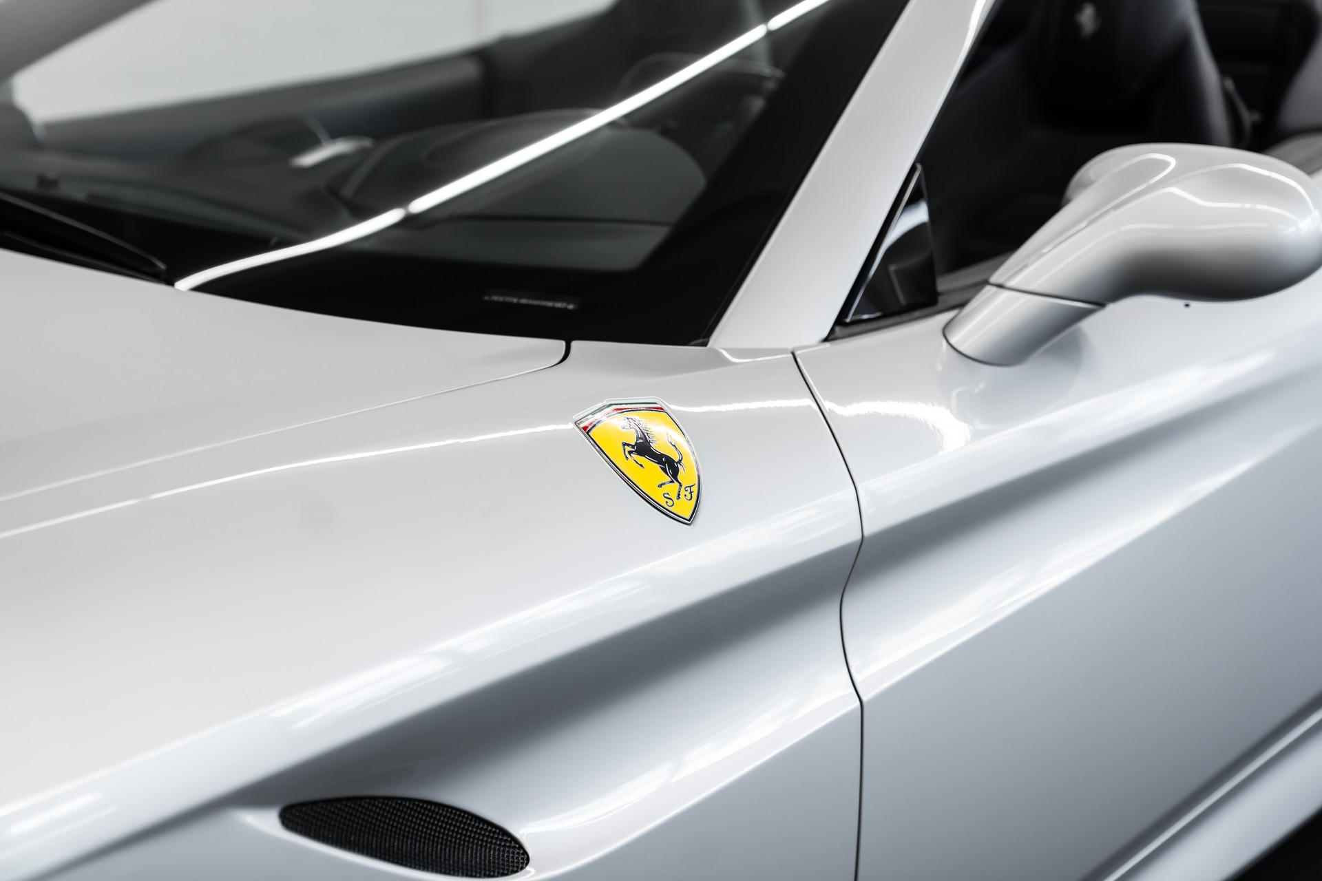 FERRARI California 3.9 V8 T-image-13