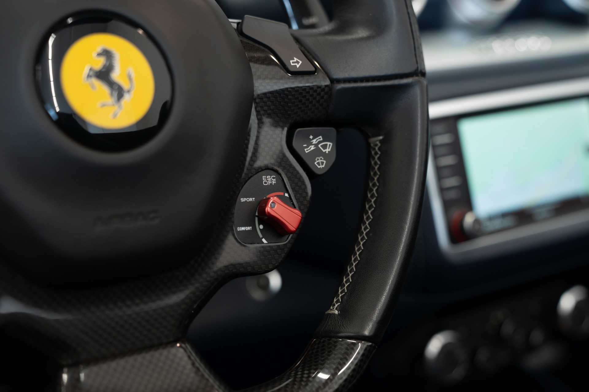 FERRARI California 3.9 V8 T-image-19