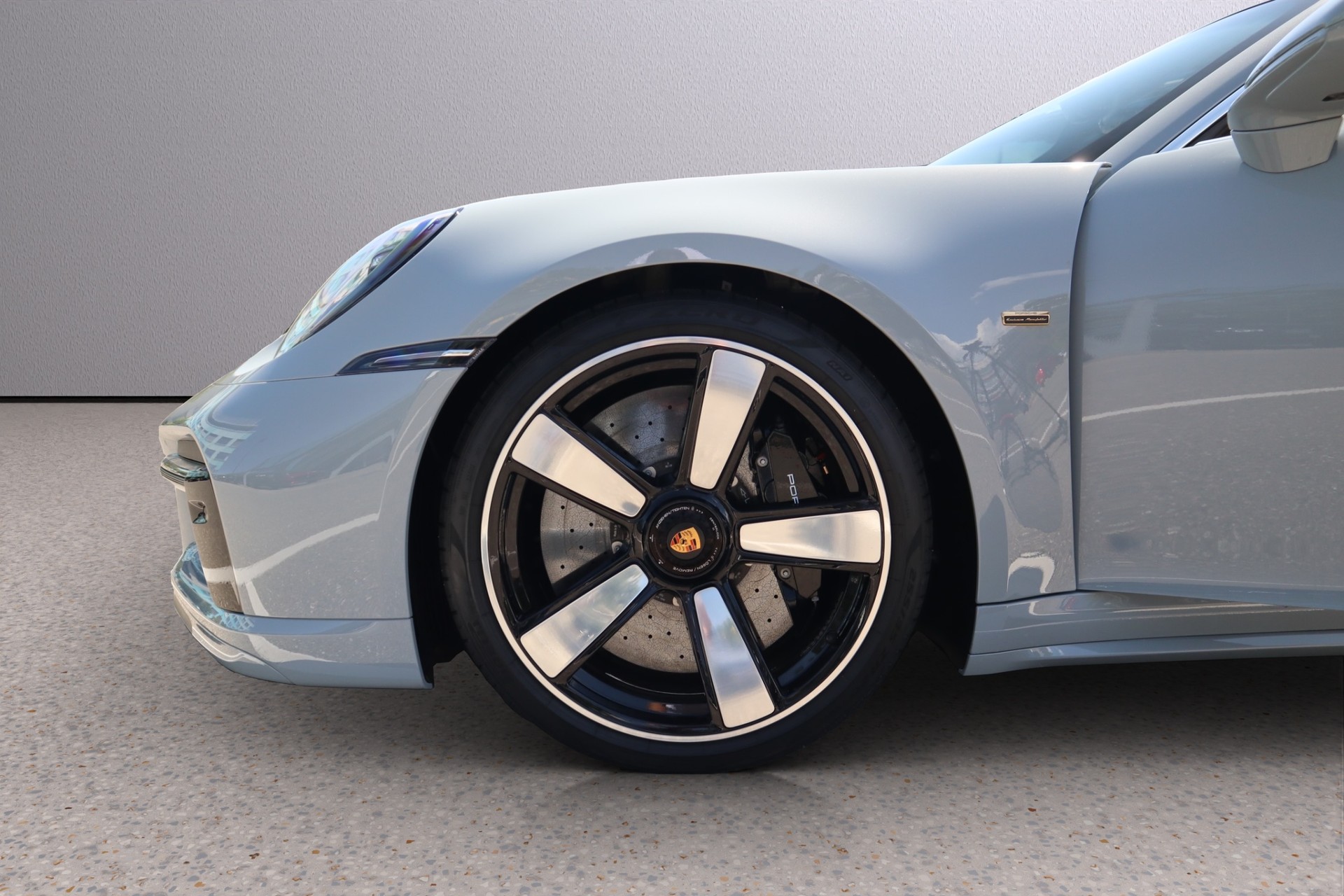 PORSCHE 911 Sport Classic-image-23