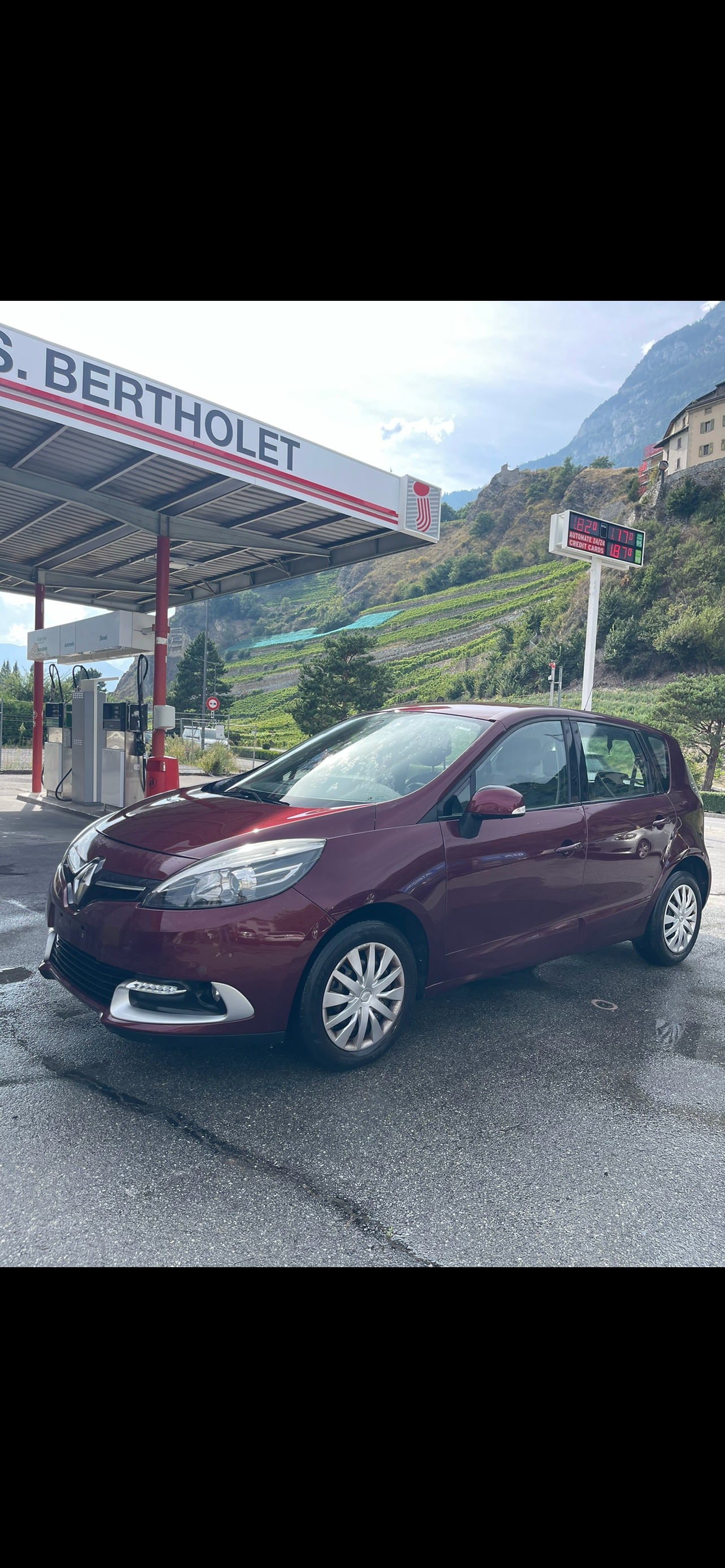 RENAULT Scénic 1.2 16V Turbo Energy-image-1