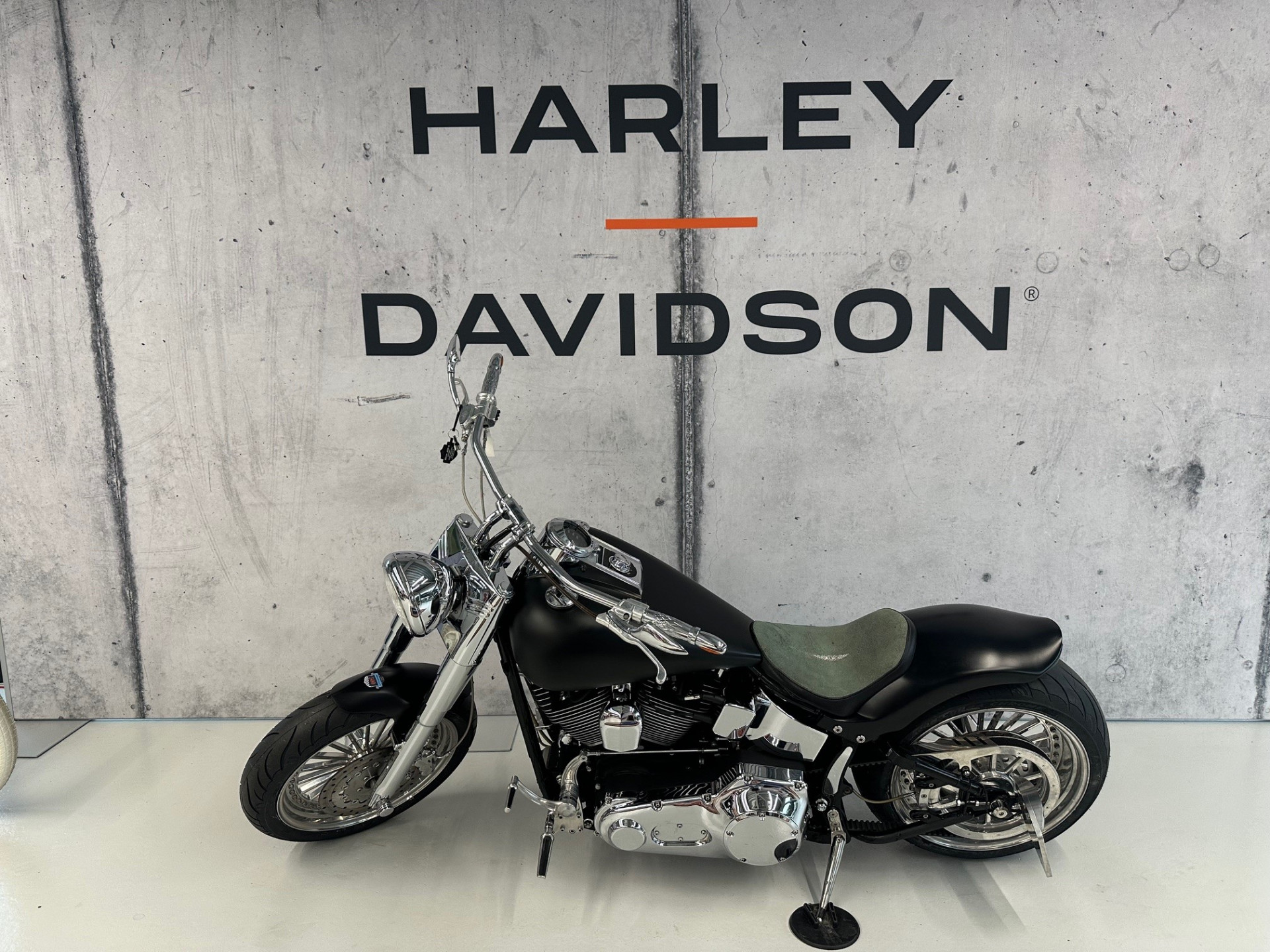 HARLEY-DAVIDSON FLSTFI 1450 Softail Fat Boy-image-3