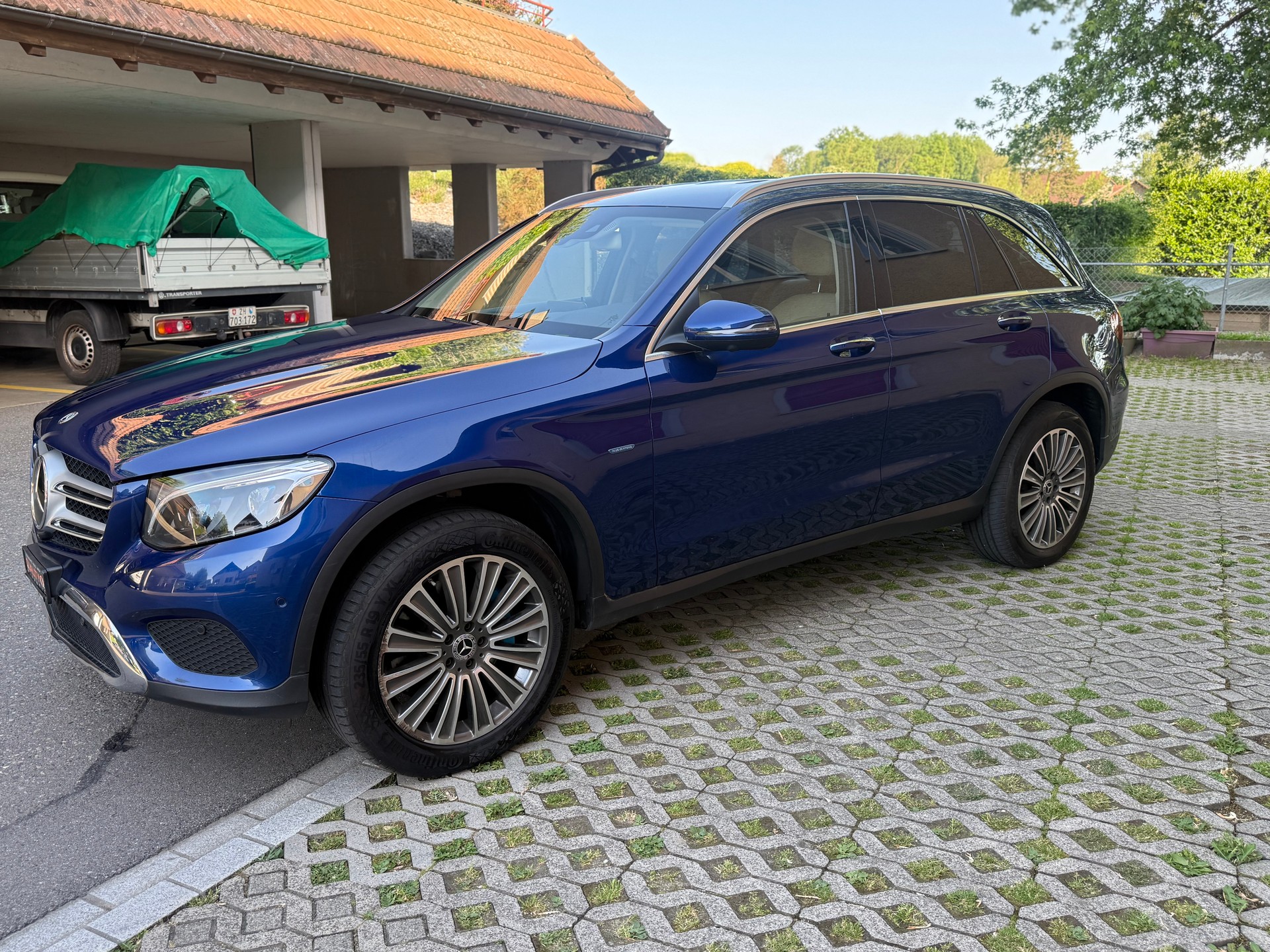 MERCEDES-BENZ GLC 350 e Exclusive 4Matic 7G-Tronic-showroom-element-3