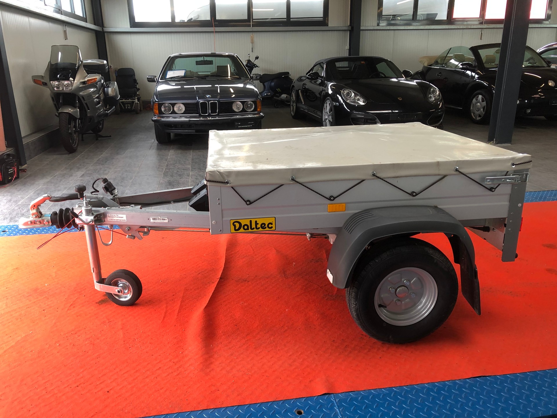 STEMA 01-showroom-element-1