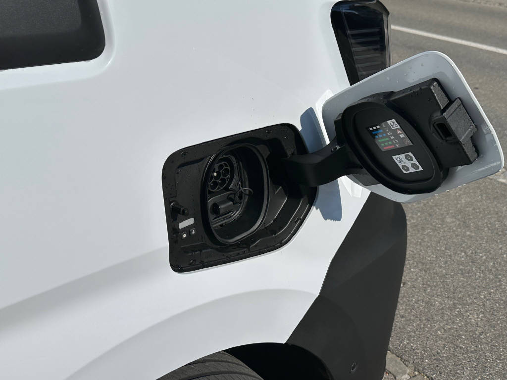 RENAULT Master Kaw. 3.5 t L2H2 Long Range-image-18