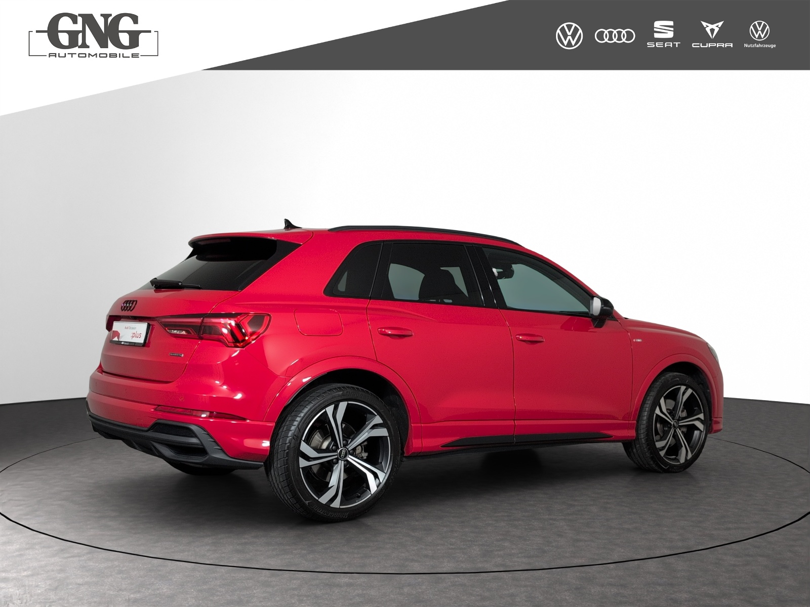 AUDI Q3 40 TFSI S line quattro S-tronic-showroom-element-2