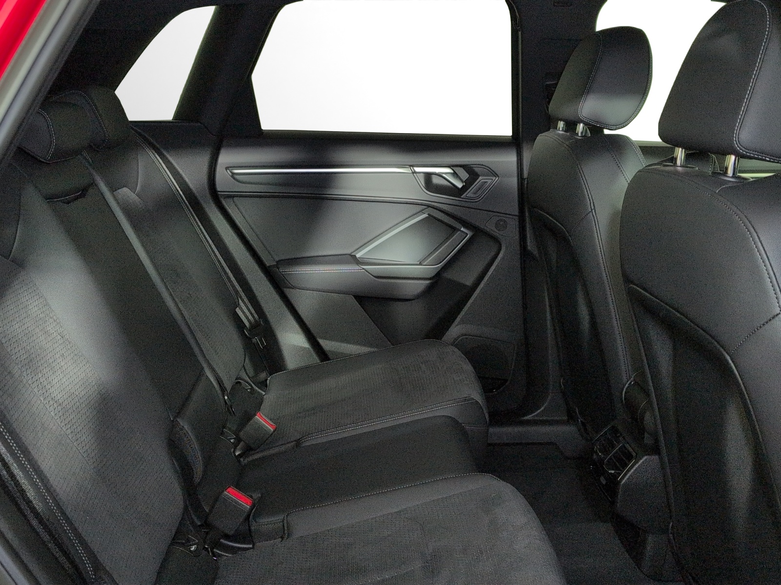 AUDI Q3 40 TFSI S line quattro S-tronic-image-13