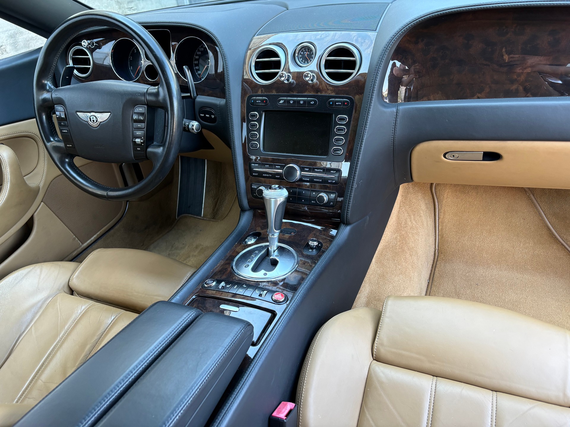 BENTLEY Continental GT 6.0-image-7
