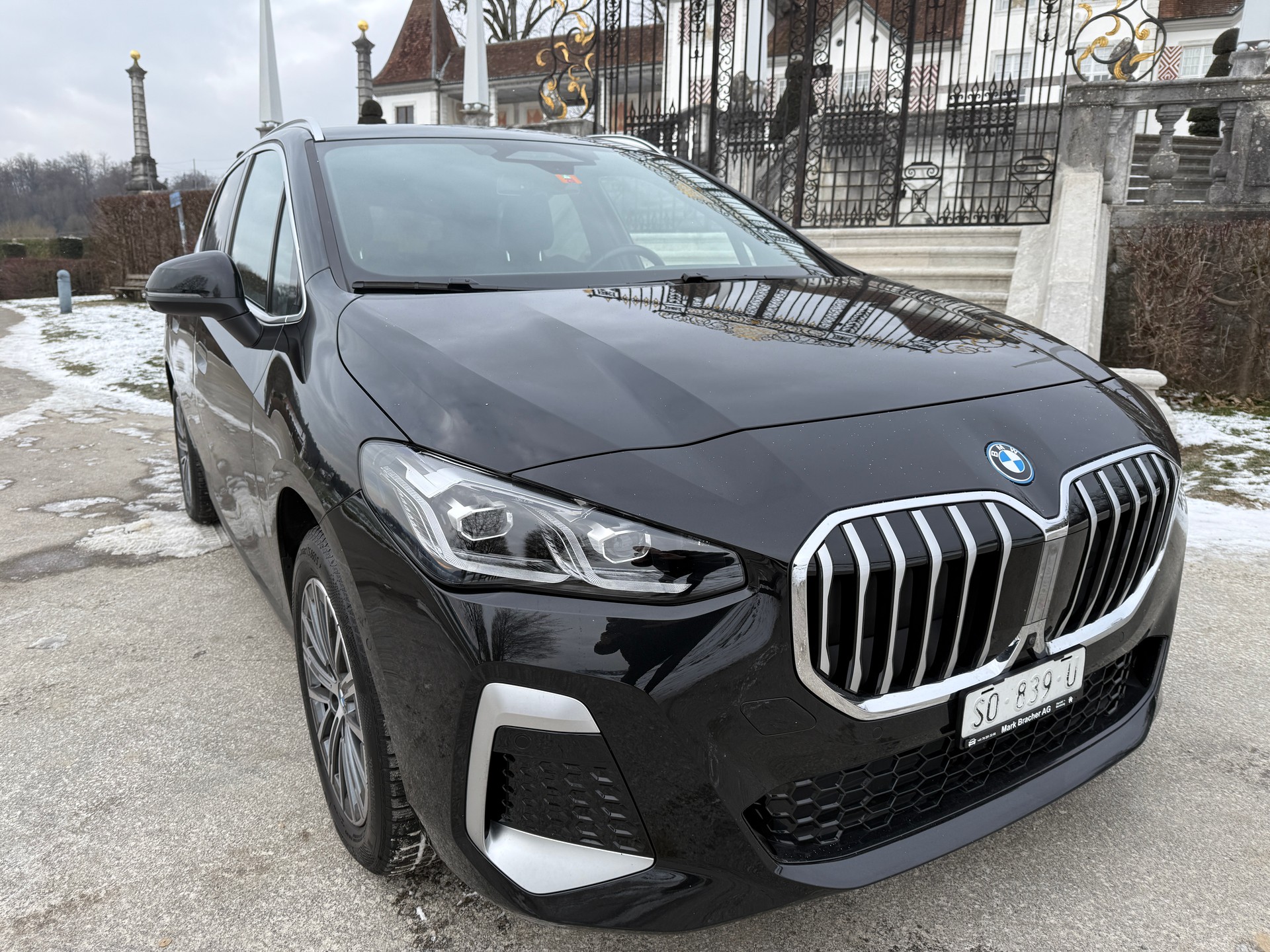 BMW 230e xDrive Active Tourer M Sport-showroom-element-1