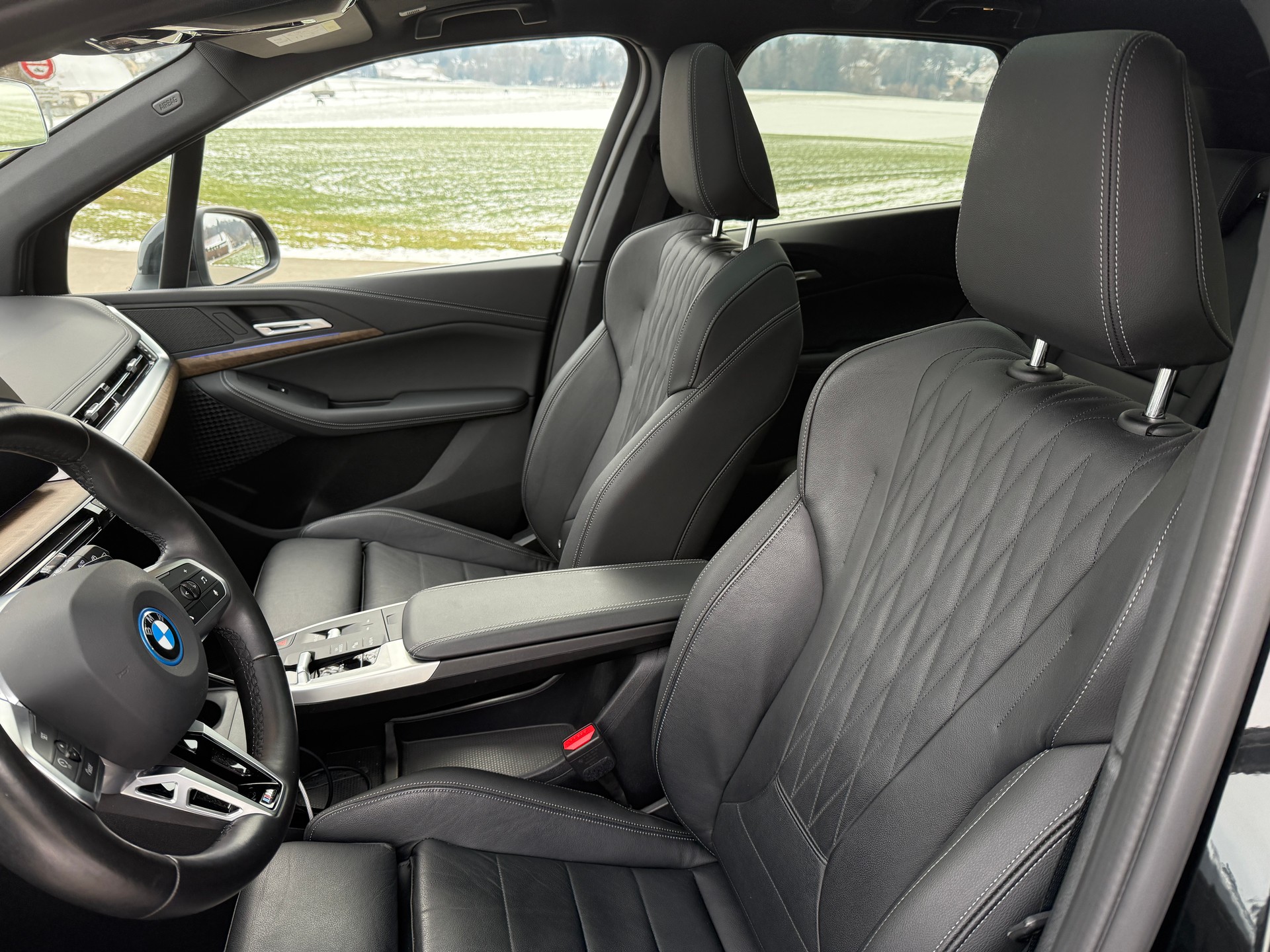 BMW 230e xDrive Active Tourer M Sport-image-13
