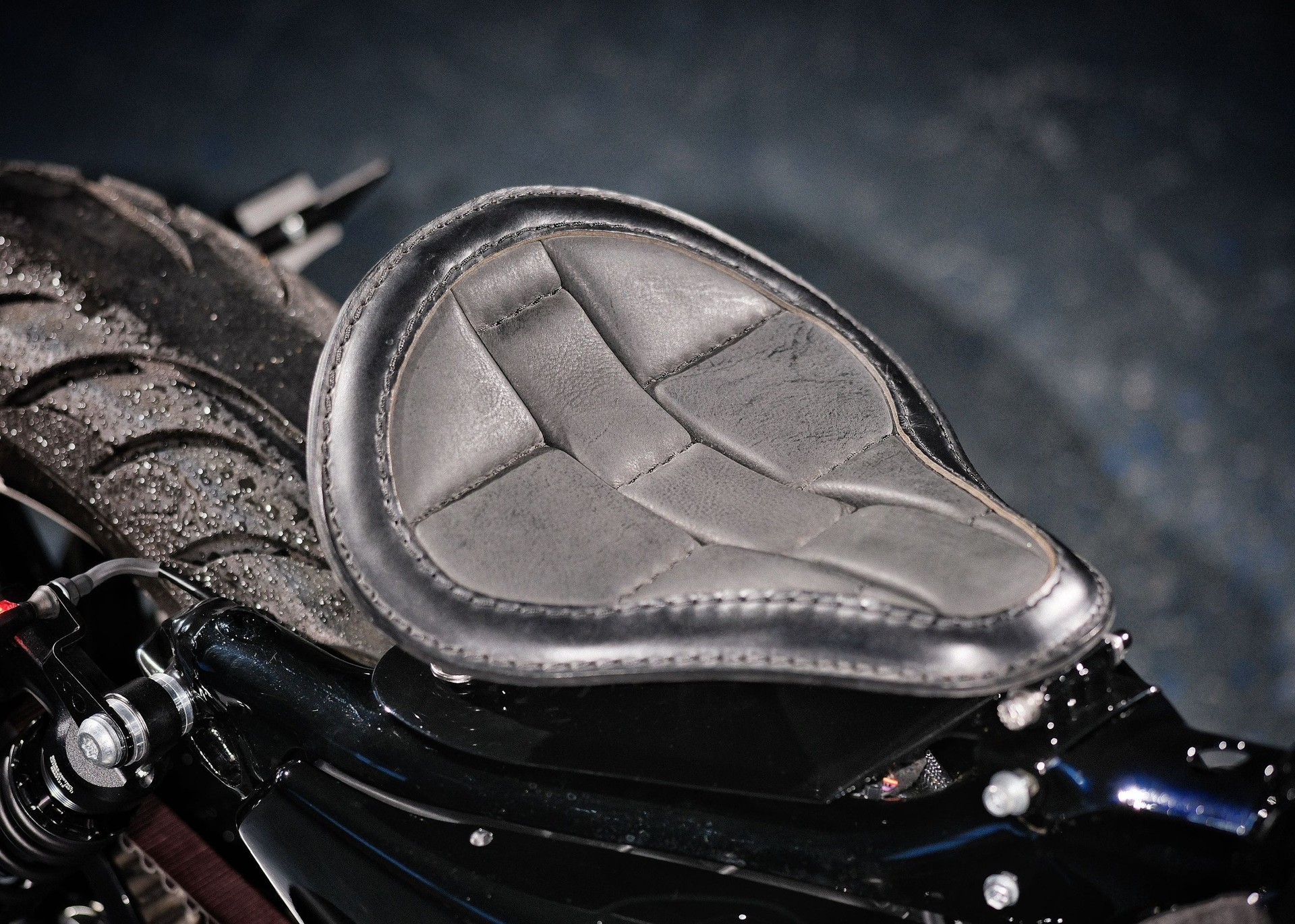 HARLEY-DAVIDSON XL 883 N Sportster Iron-image-6