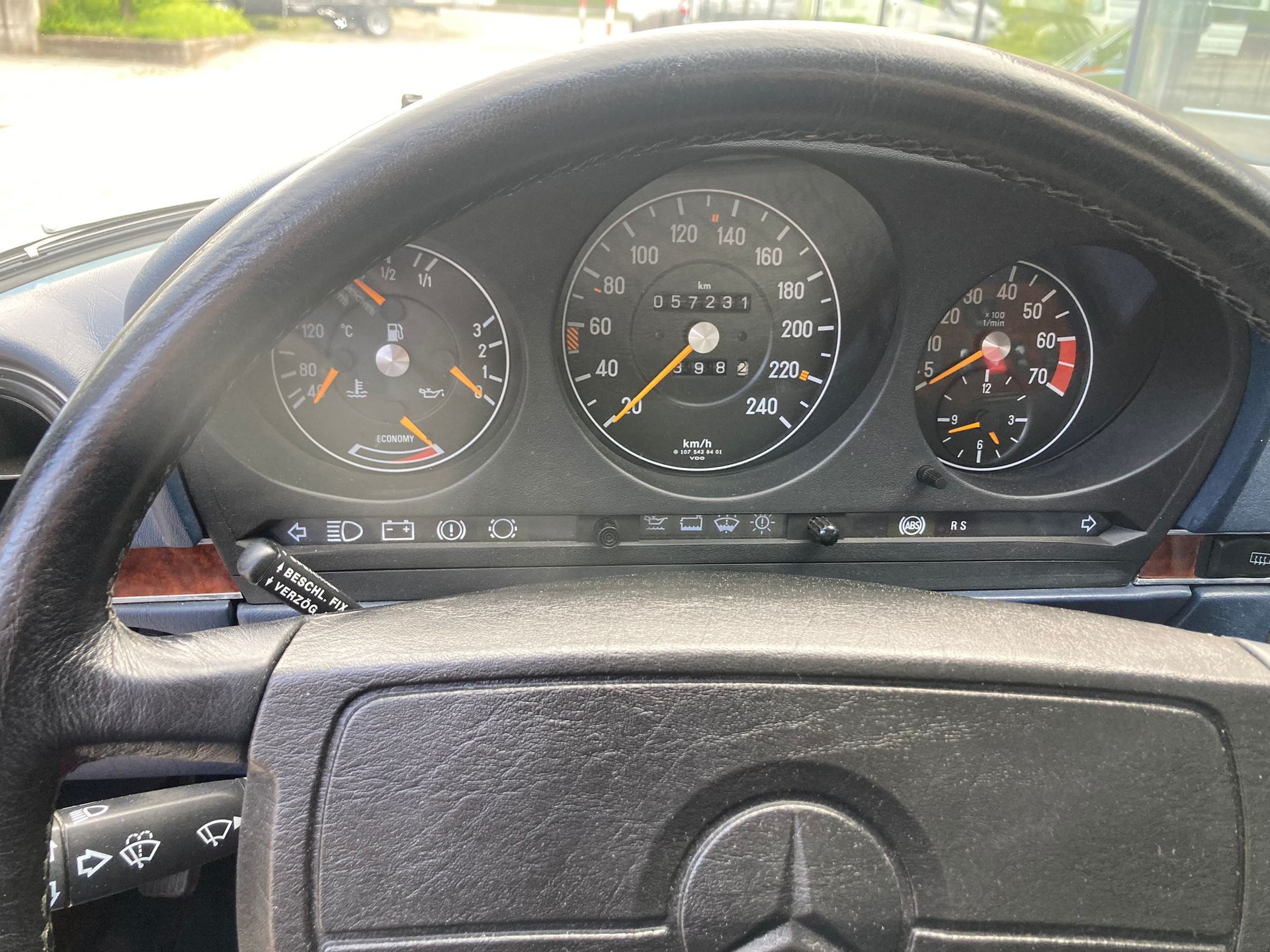 MERCEDES-BENZ SL 500-image-25