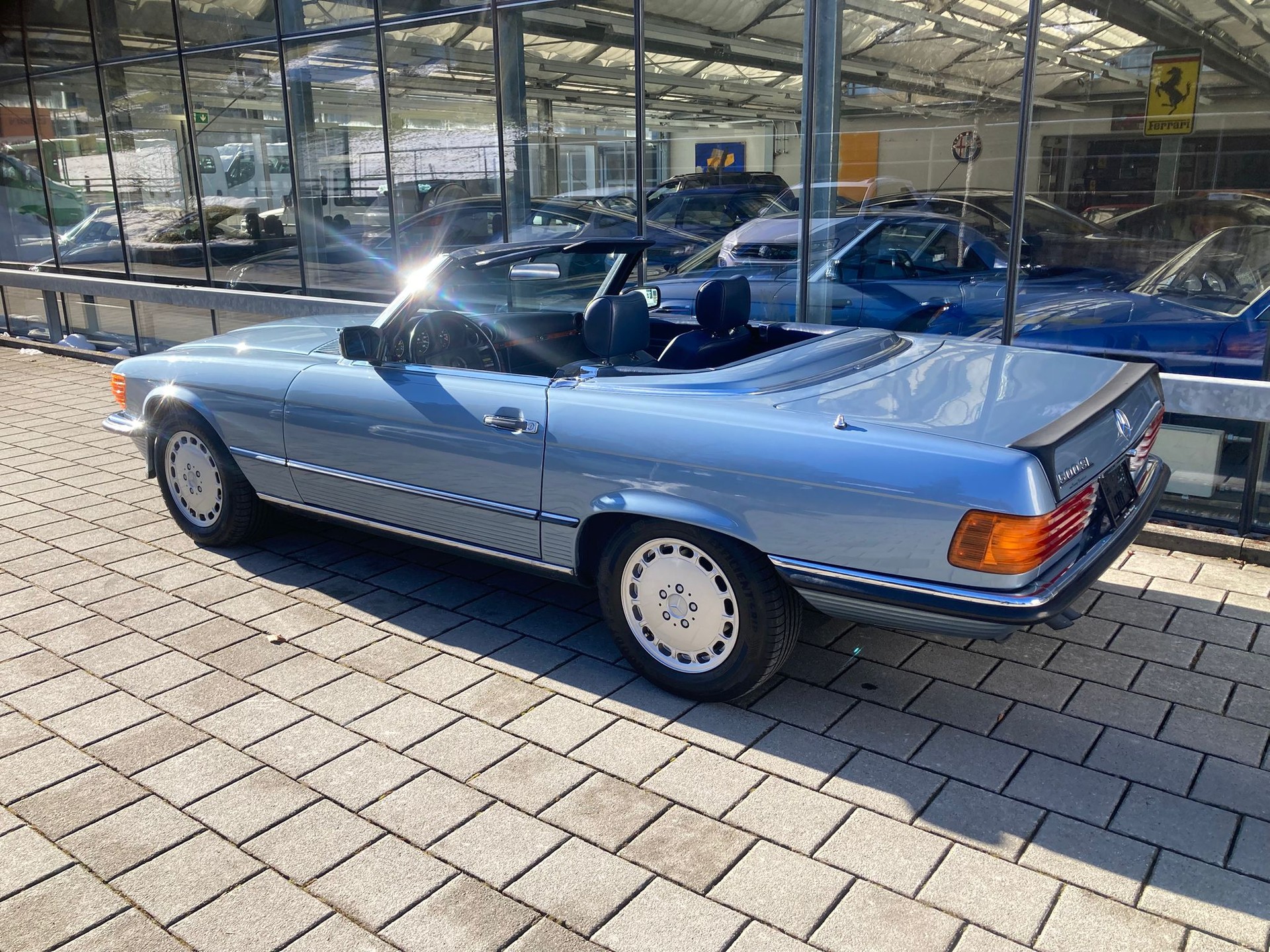 MERCEDES-BENZ SL 500-showroom-element-3