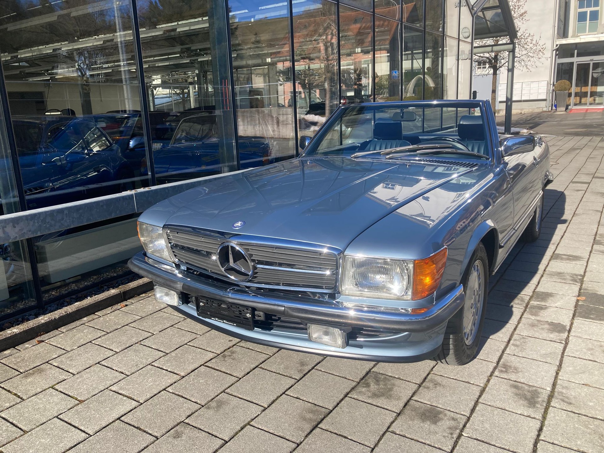 MERCEDES-BENZ SL 500-showroom-element-1
