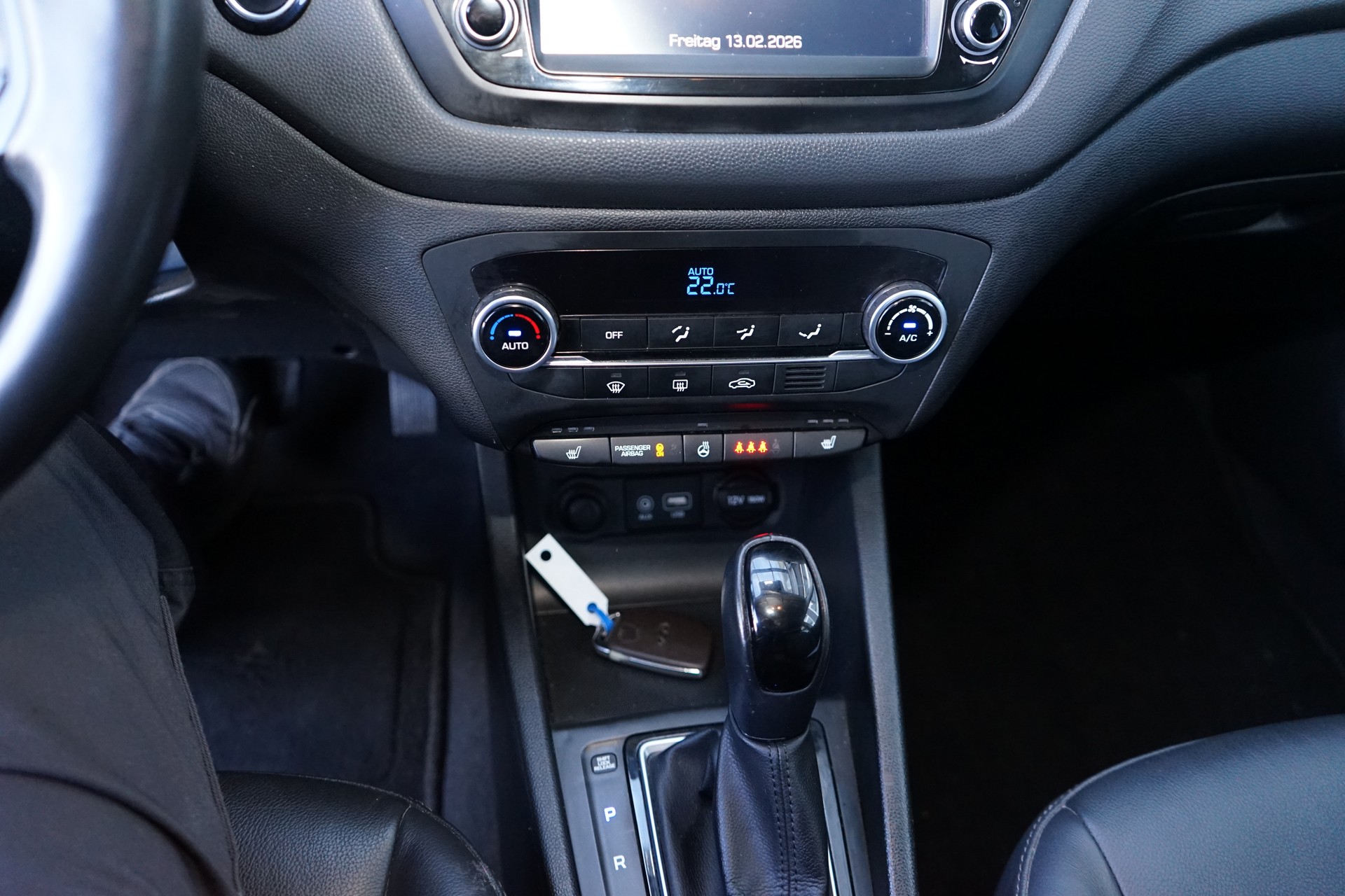 HYUNDAI i20 1.4 Vertex Automatic-image-15