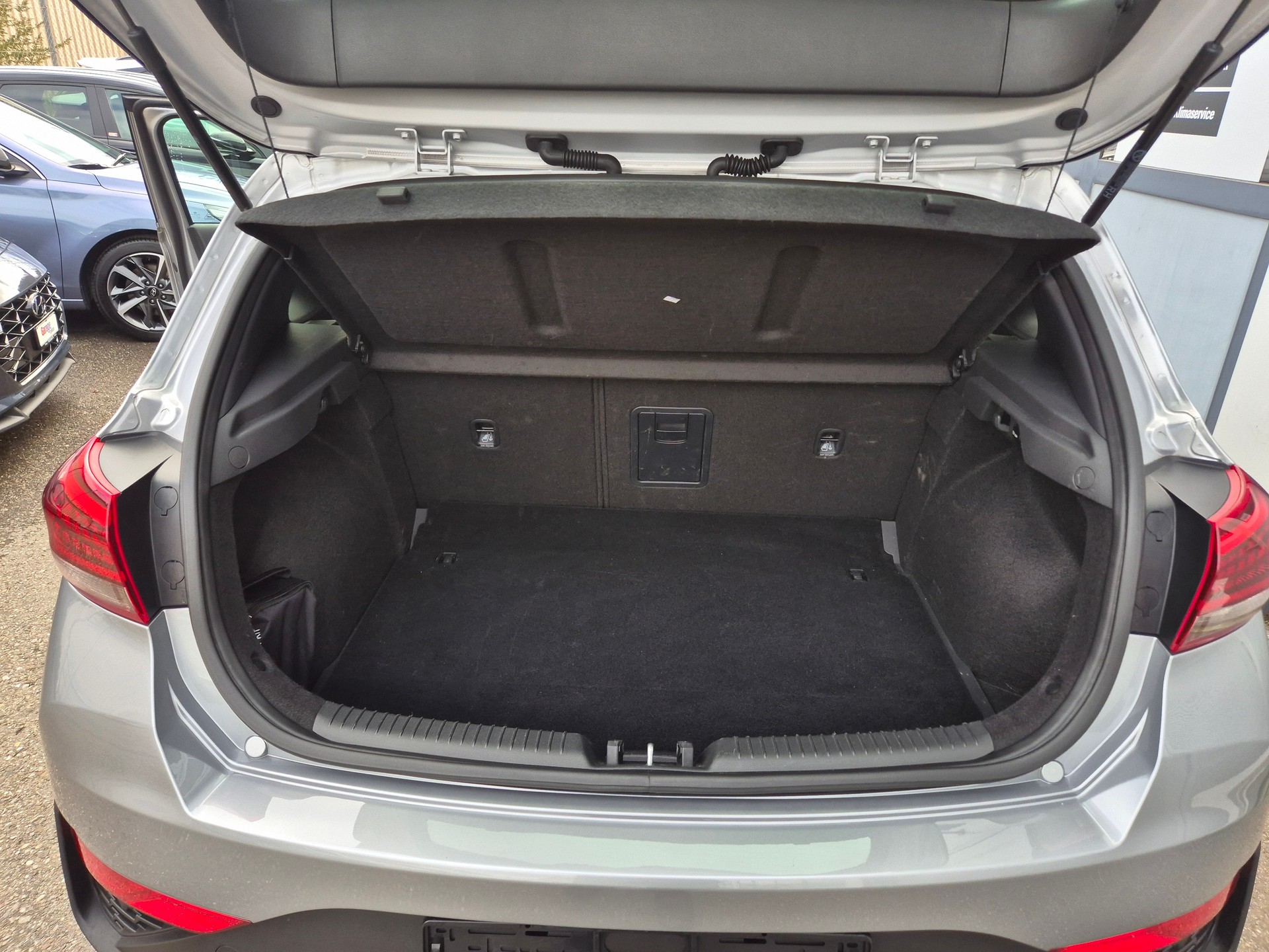 HYUNDAI i30 1.5 T-GDi N Line 48V MH DCT-image-12