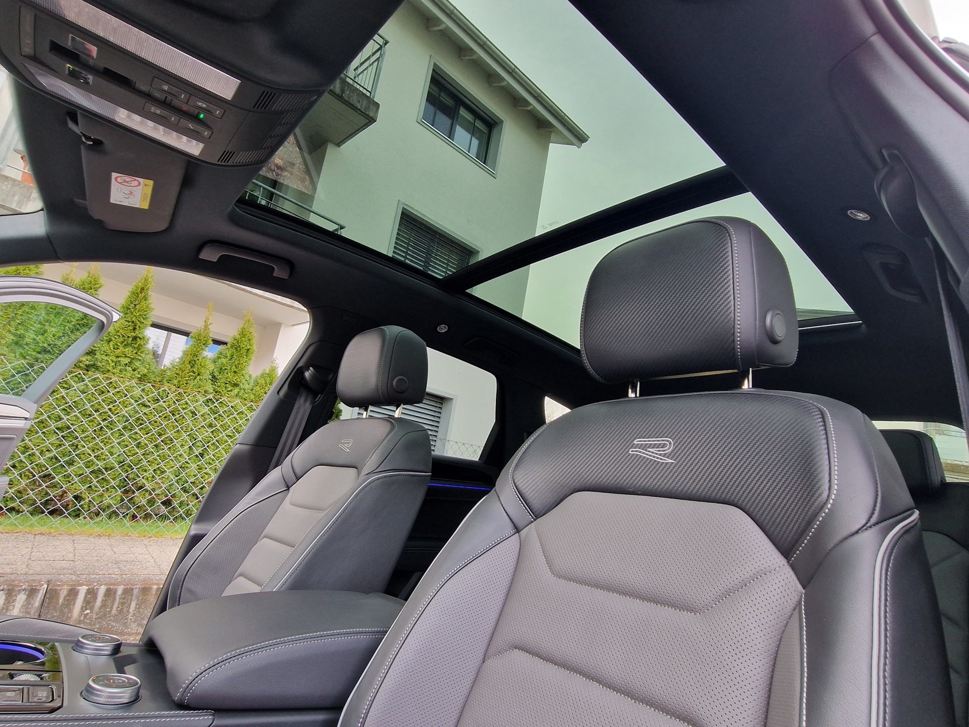 VW Touareg 3.0 TDI 286PS R-Line Tiptronic mit 5 Jahre 100tkm VW Werksgarantie-image-10