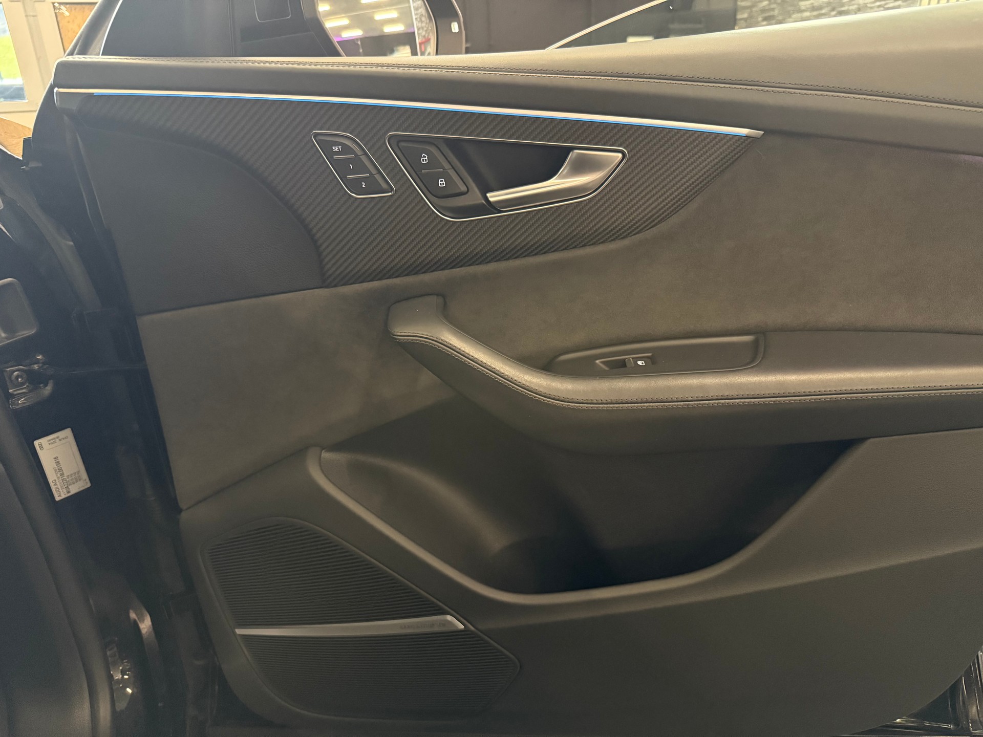 AUDI RSQ8 quattro tiptronic ABT 700 PS-image-22