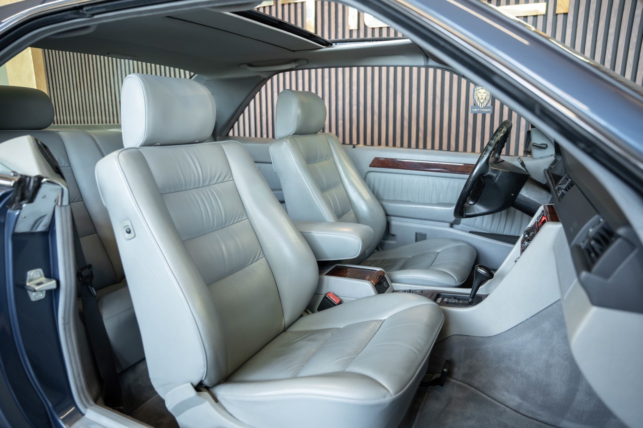 MERCEDES-BENZ 300 CE-image-17